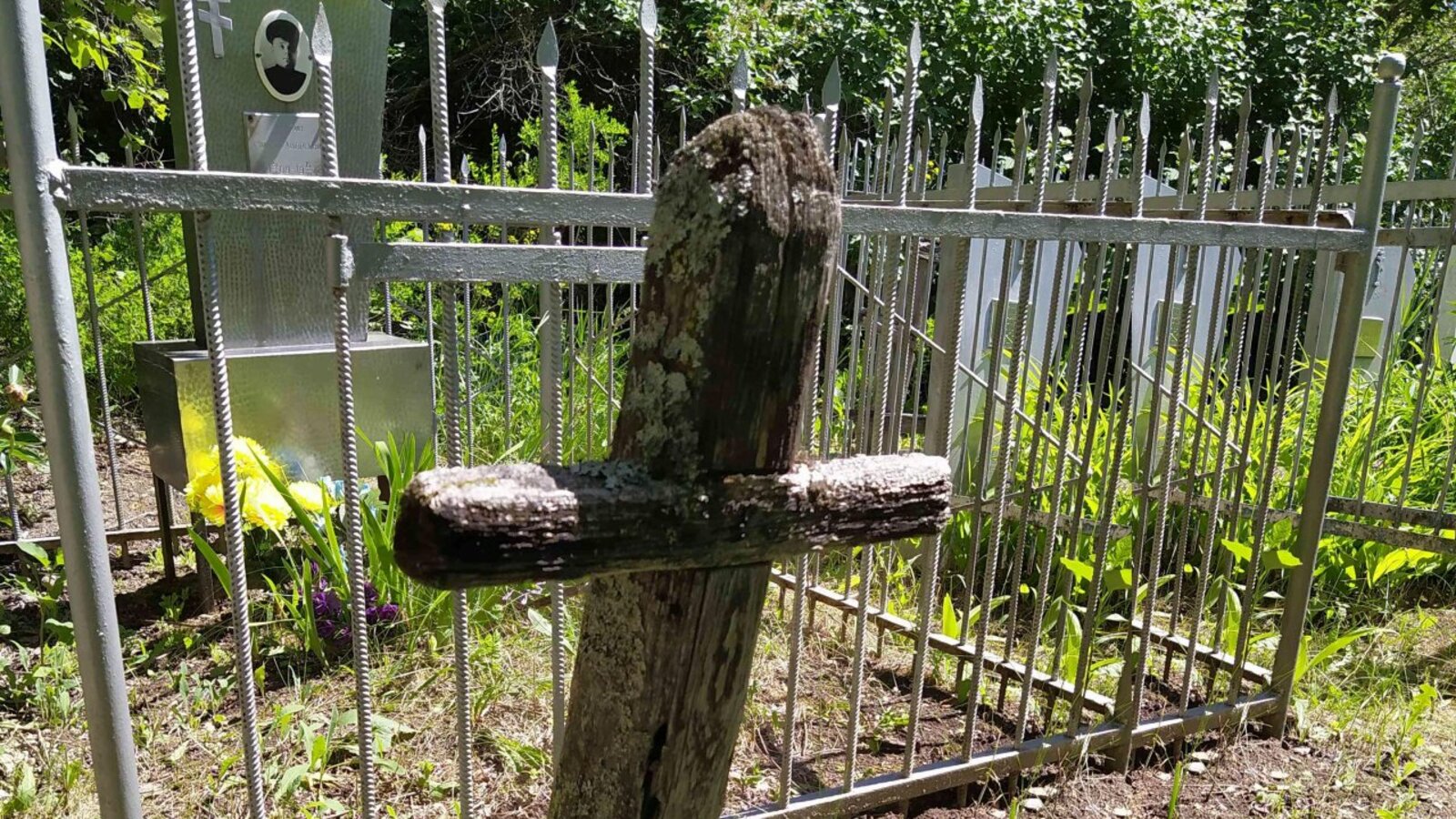 Олег Яровиков