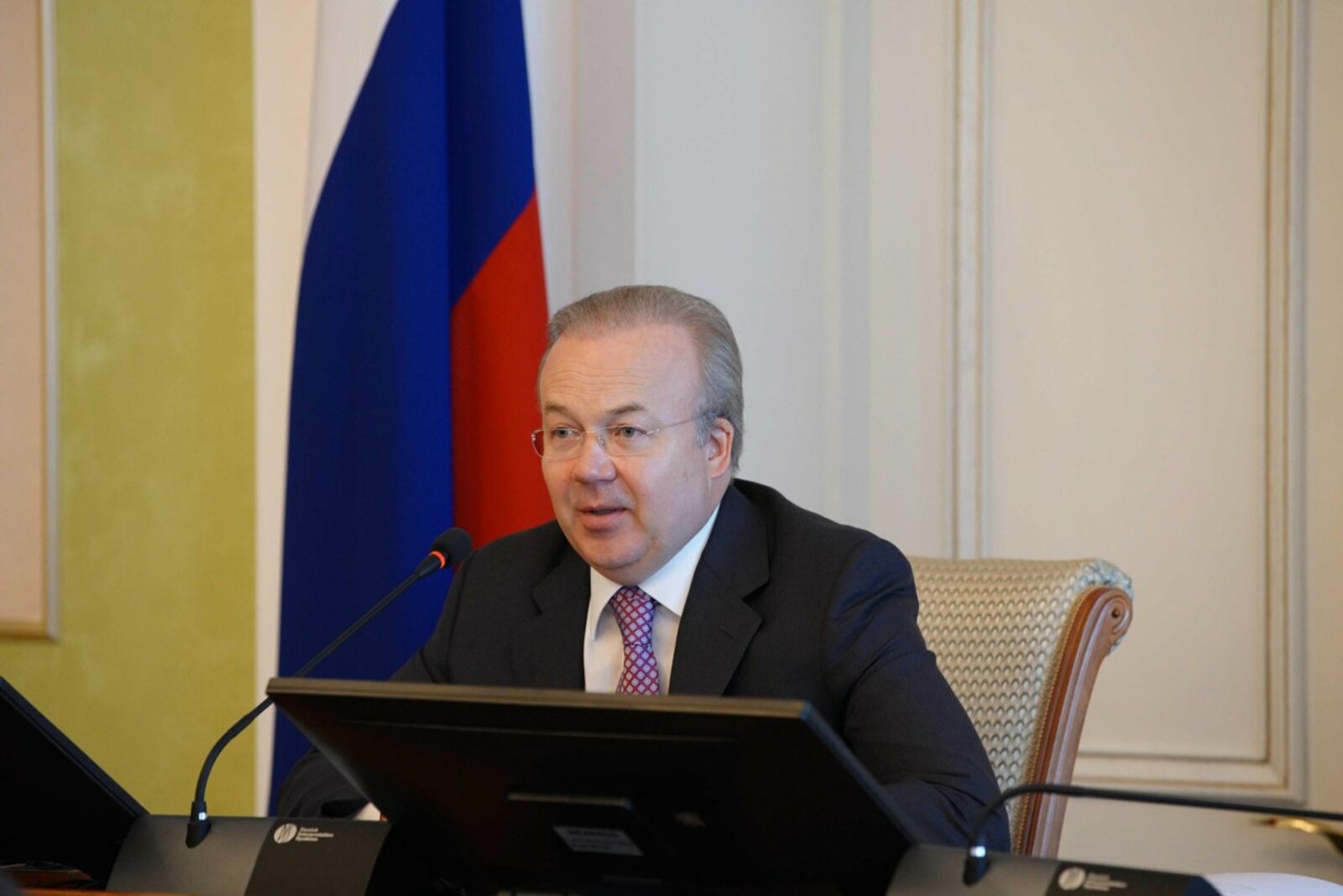Олег Яровиков