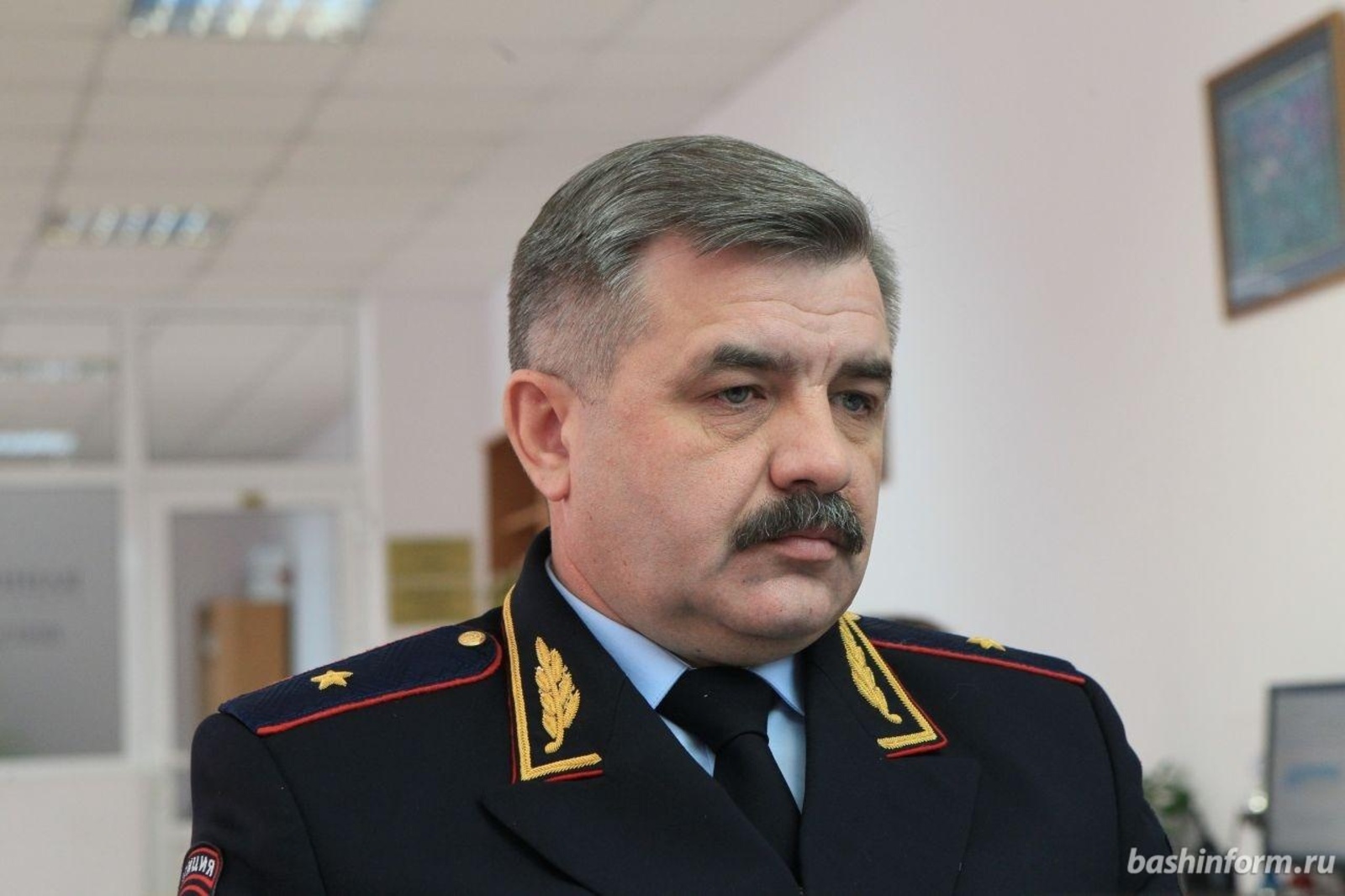 Олег Яровиков