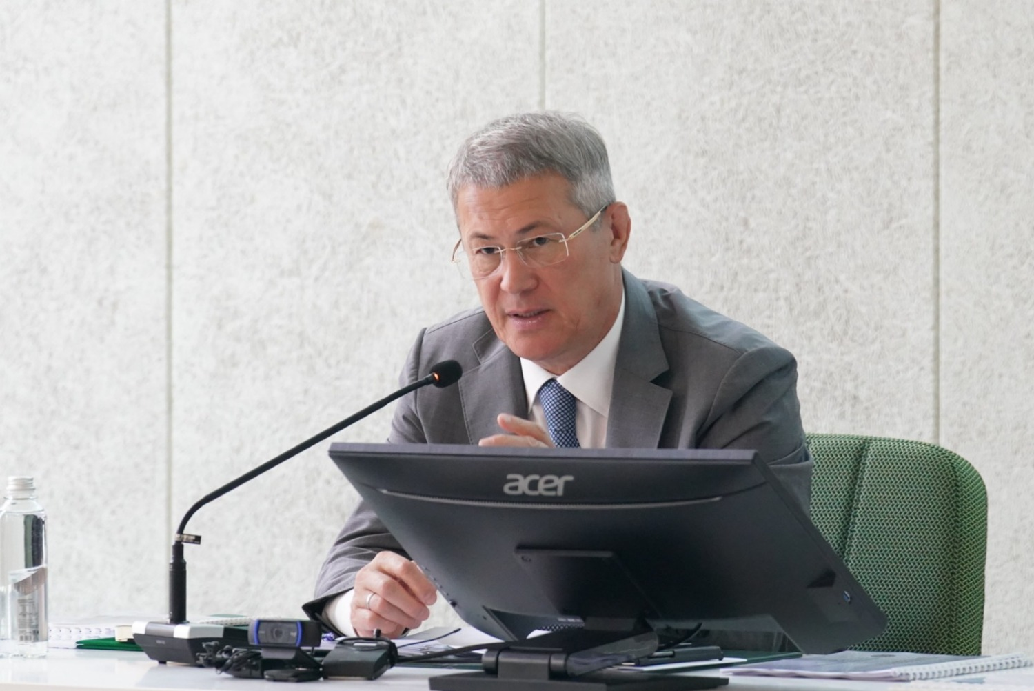 Олег Яровиков