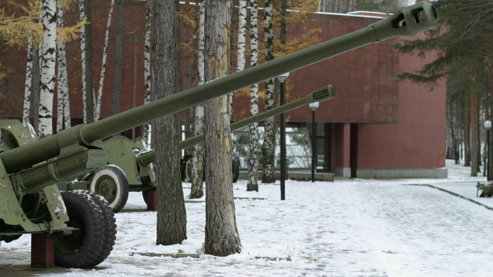 Олег Яровиков