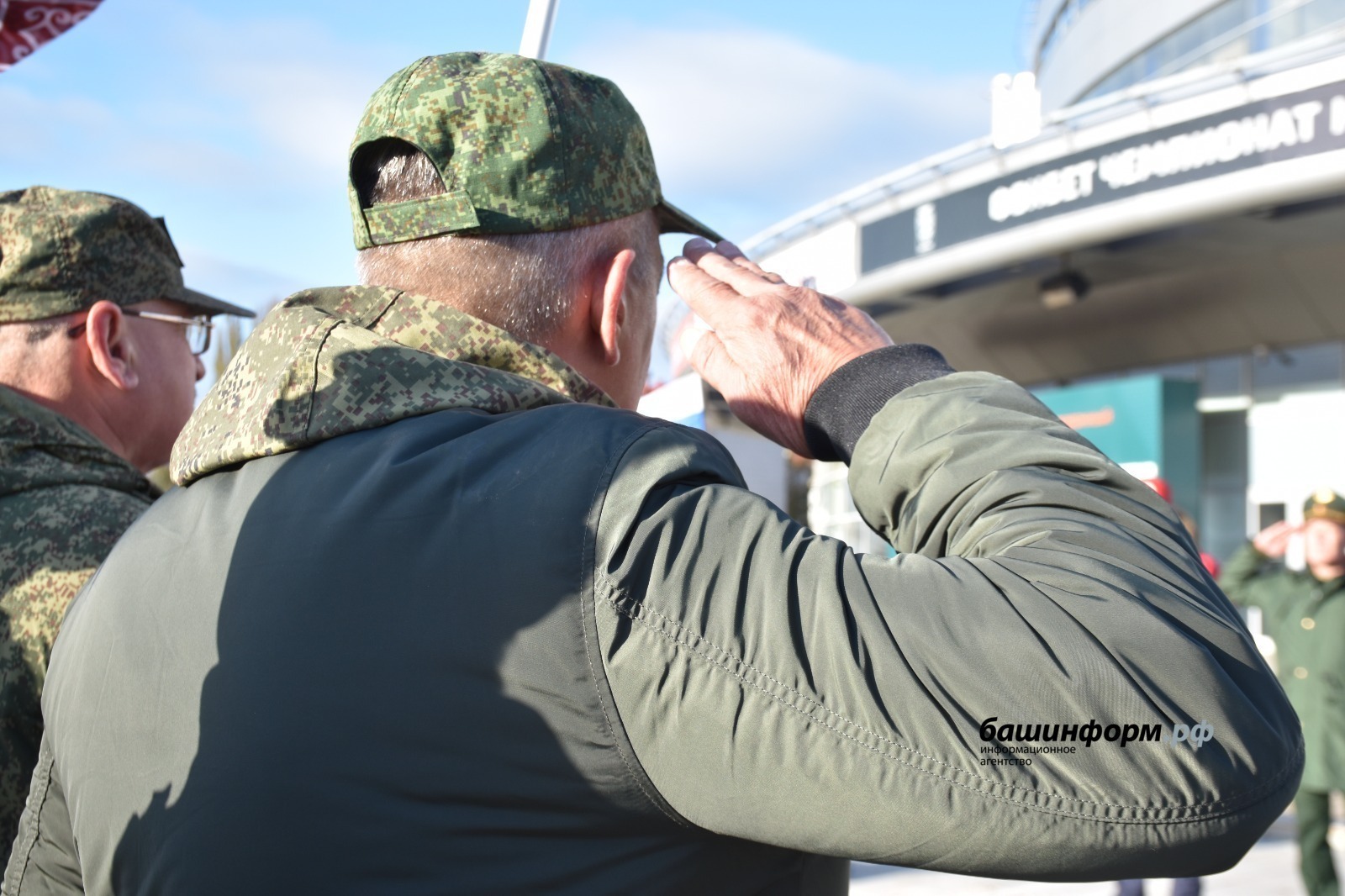 Эдуард Ҡусҡарбәков