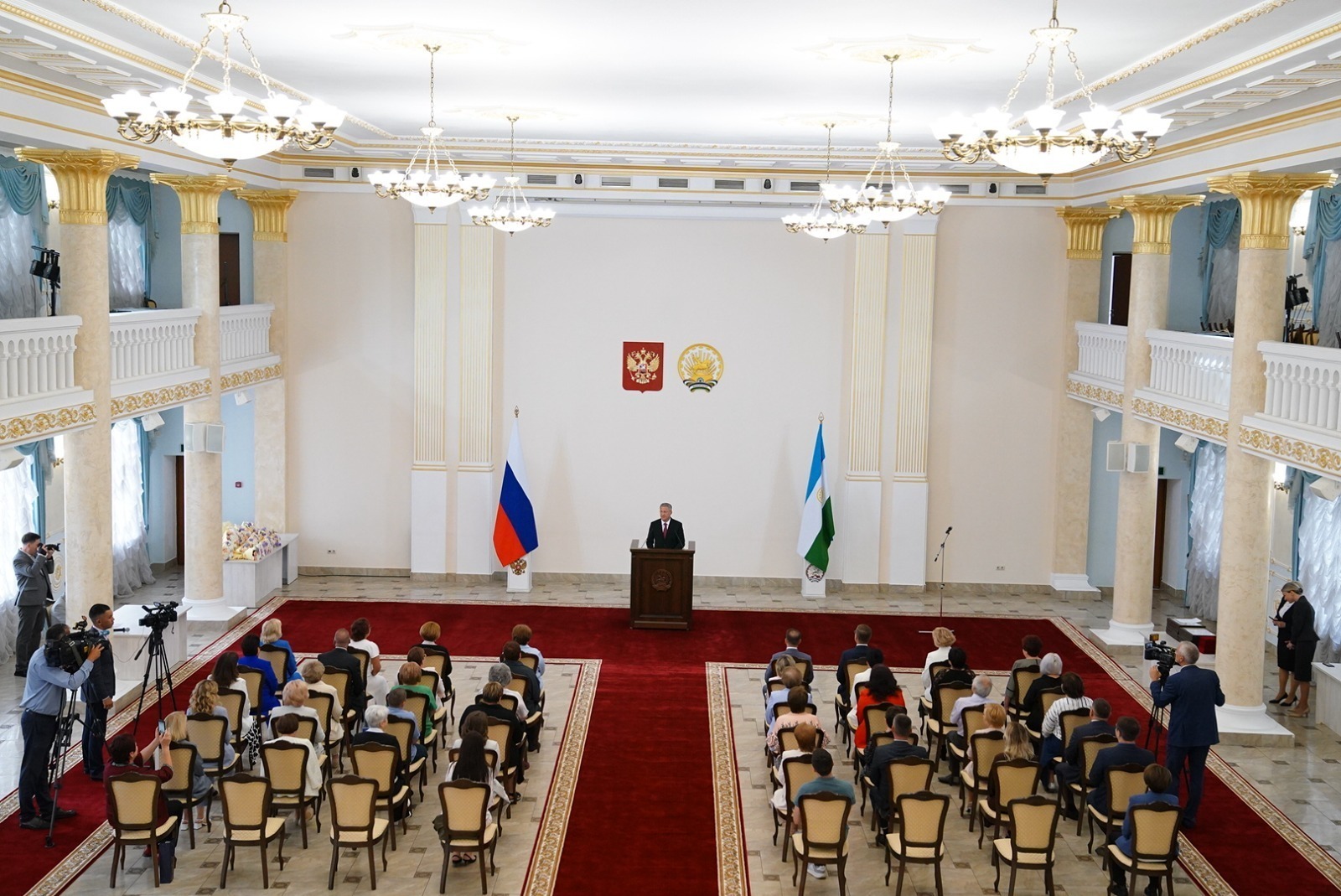 Олег Яровиков