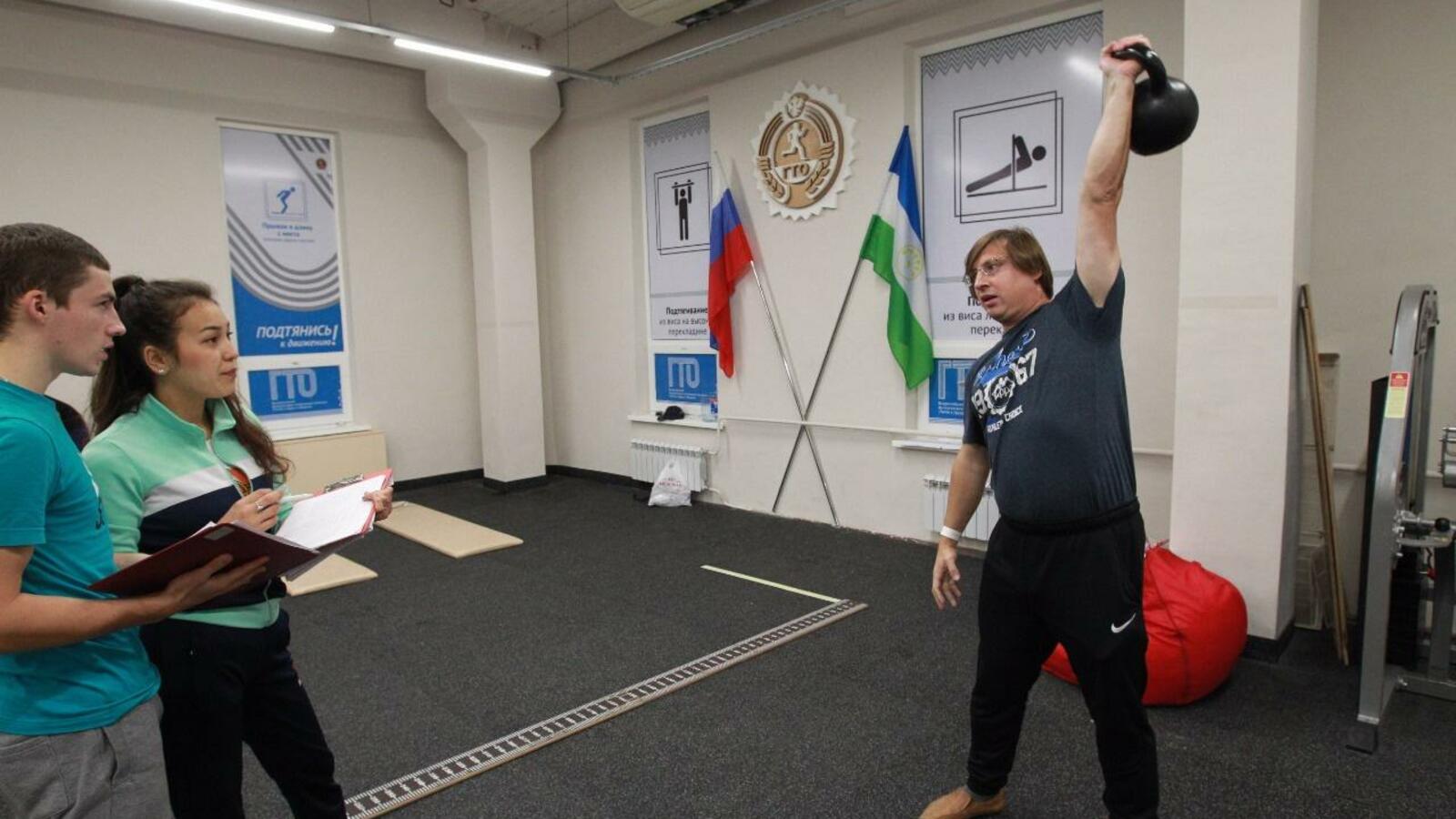 Олег Яровиков