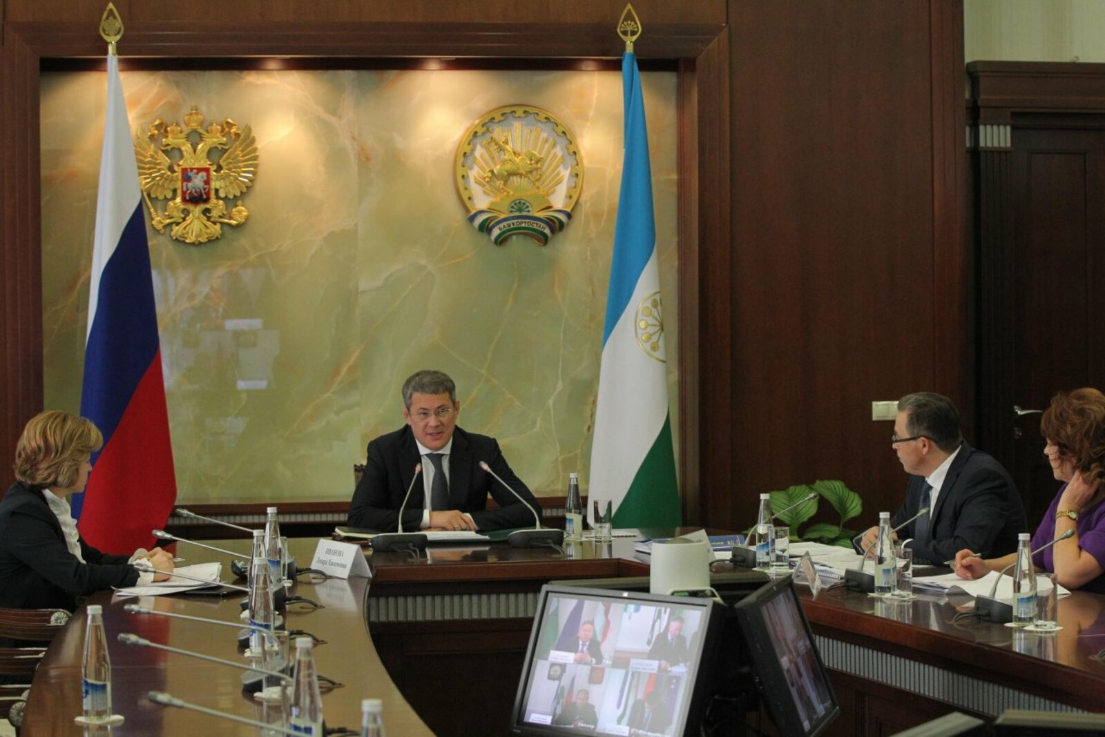 Олег Яровиков