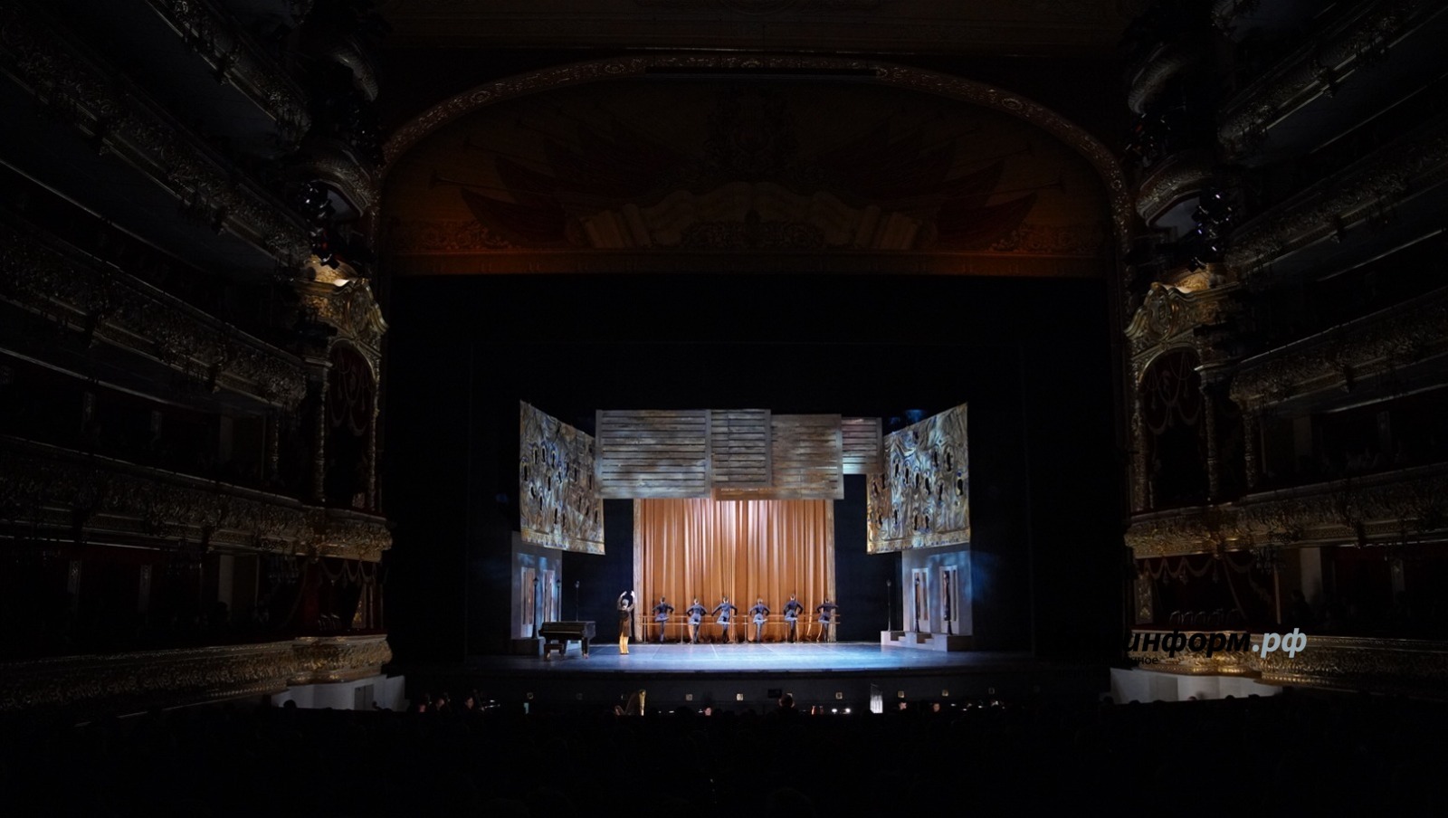 Олег Яровиков