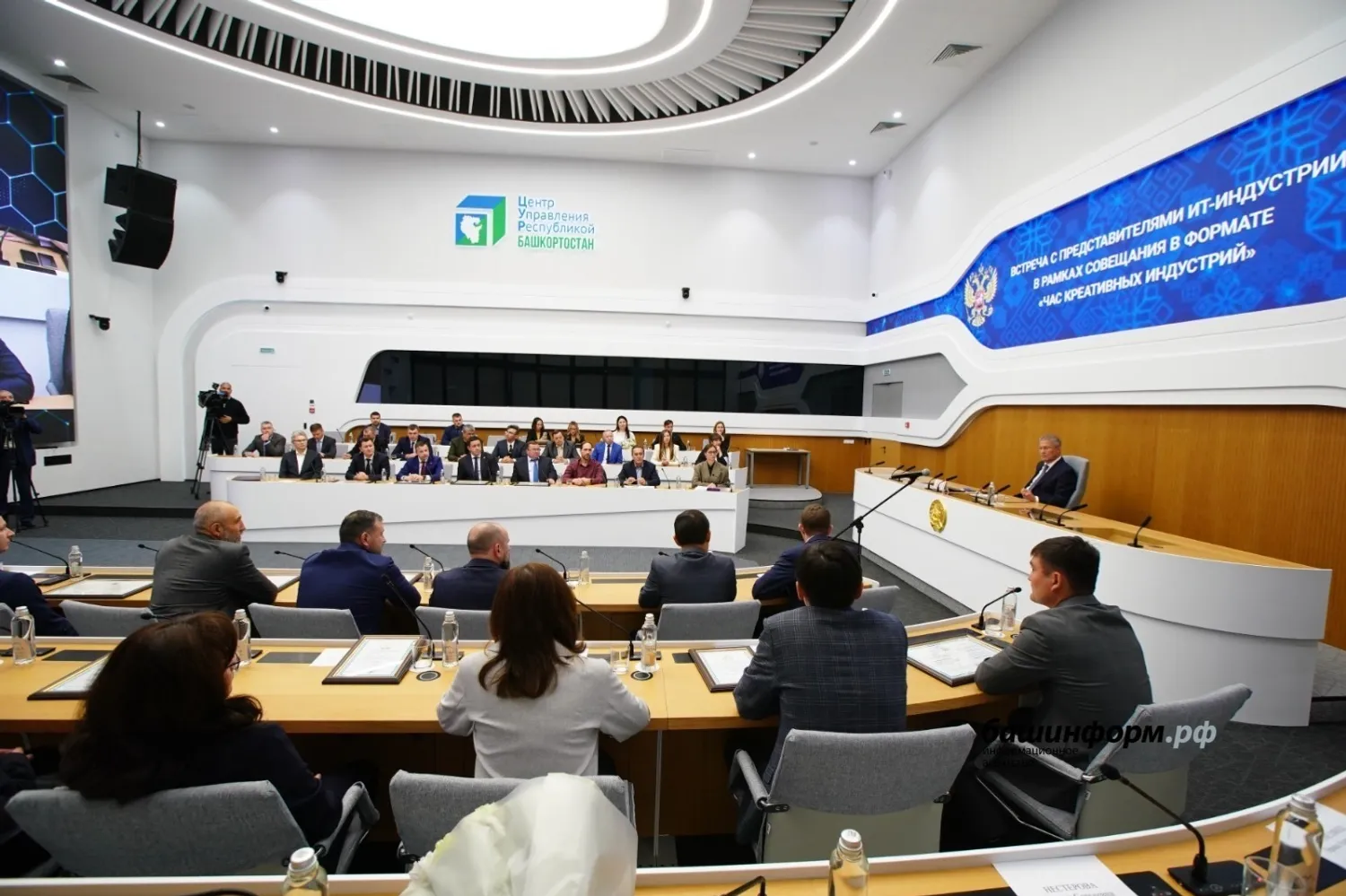 Олег Яровиков