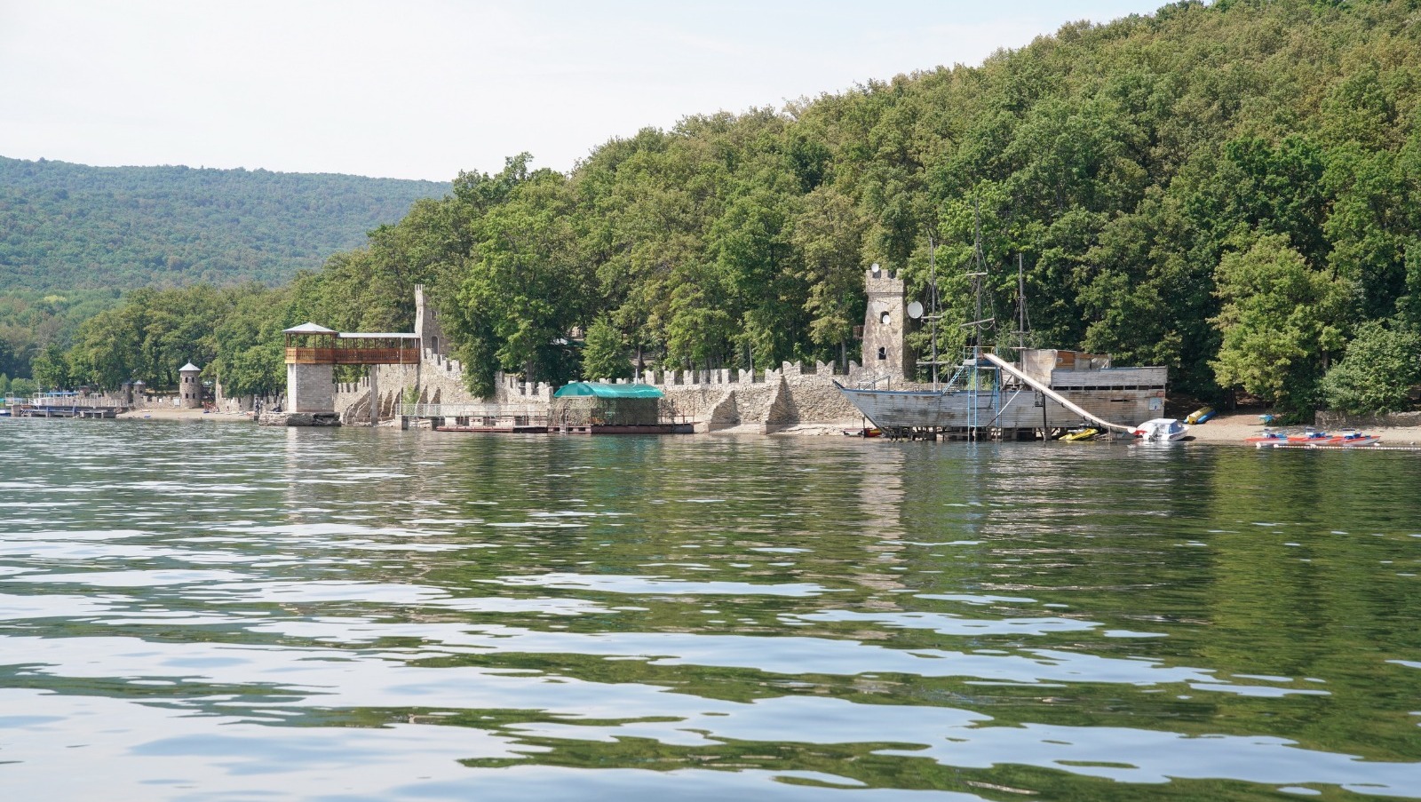 Олег Яровиков