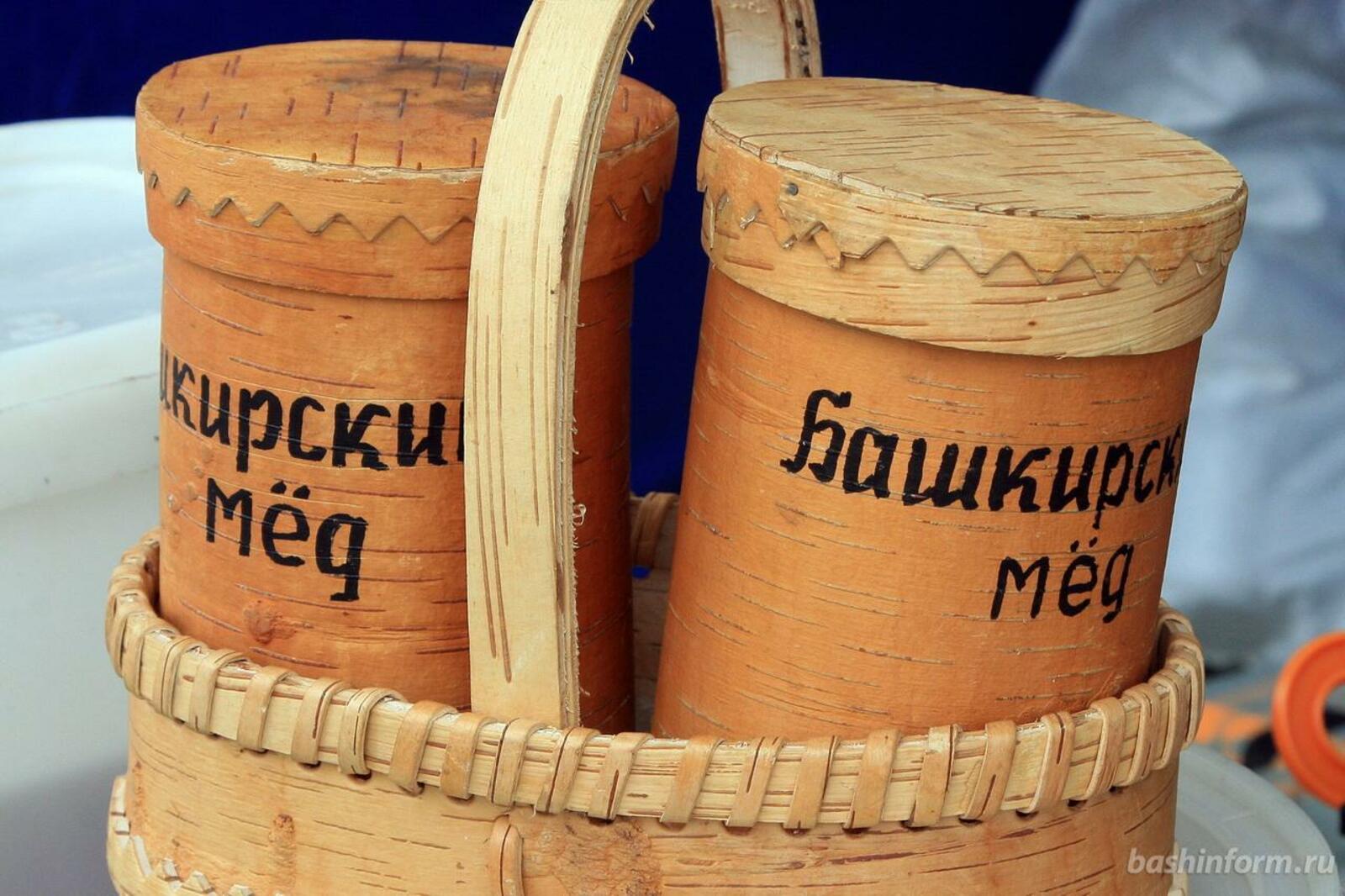 Андрей Старостин