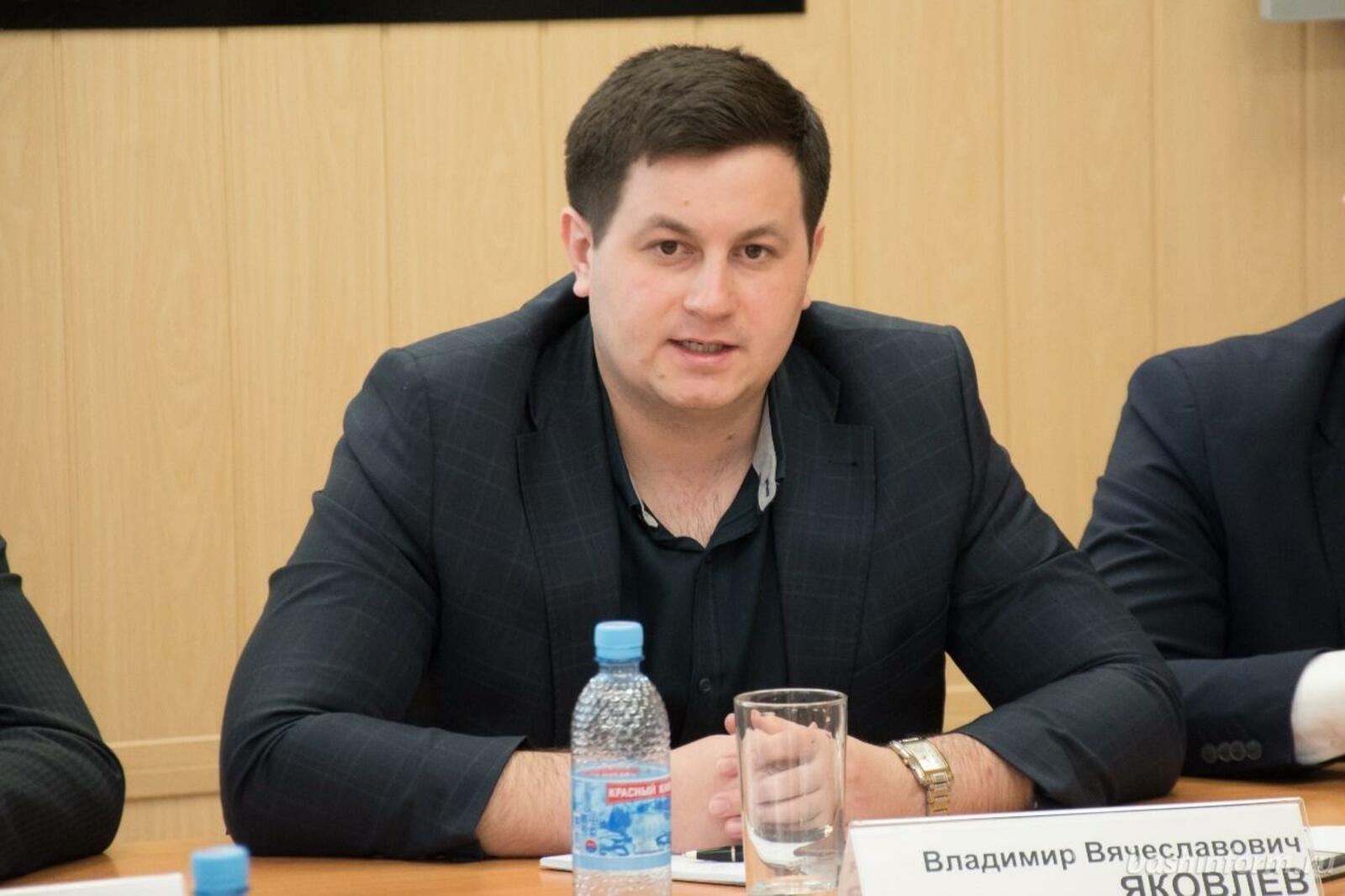 Олег Яровиков