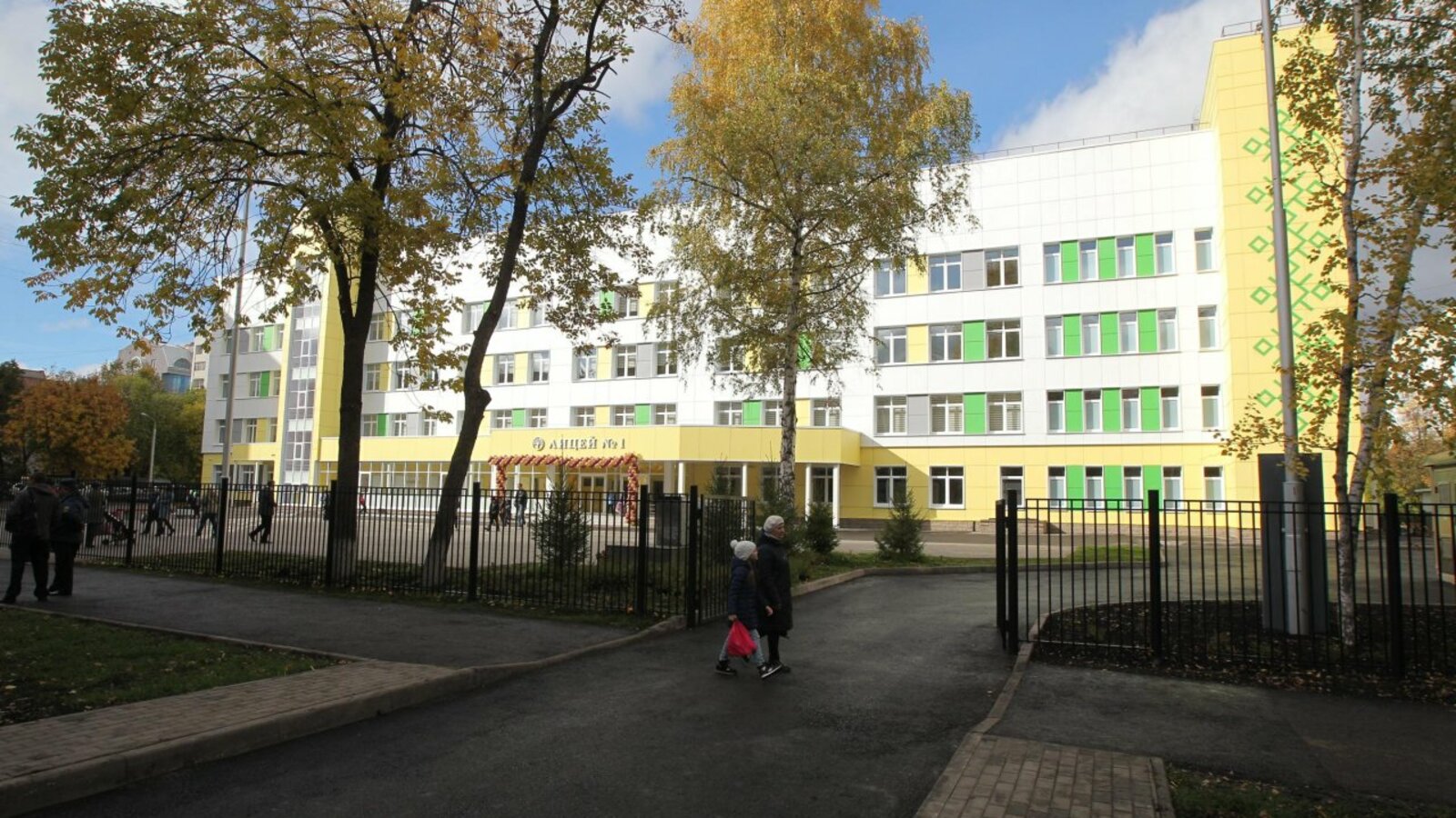 Олег Яровиков