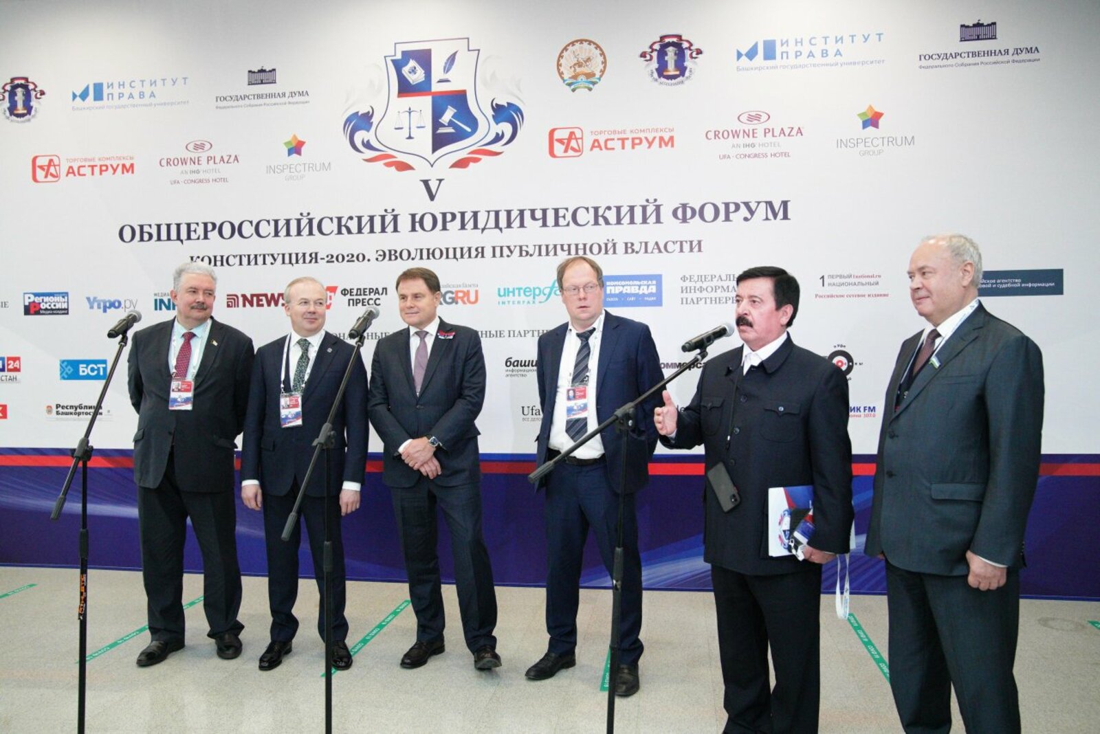 Олег Яровиков