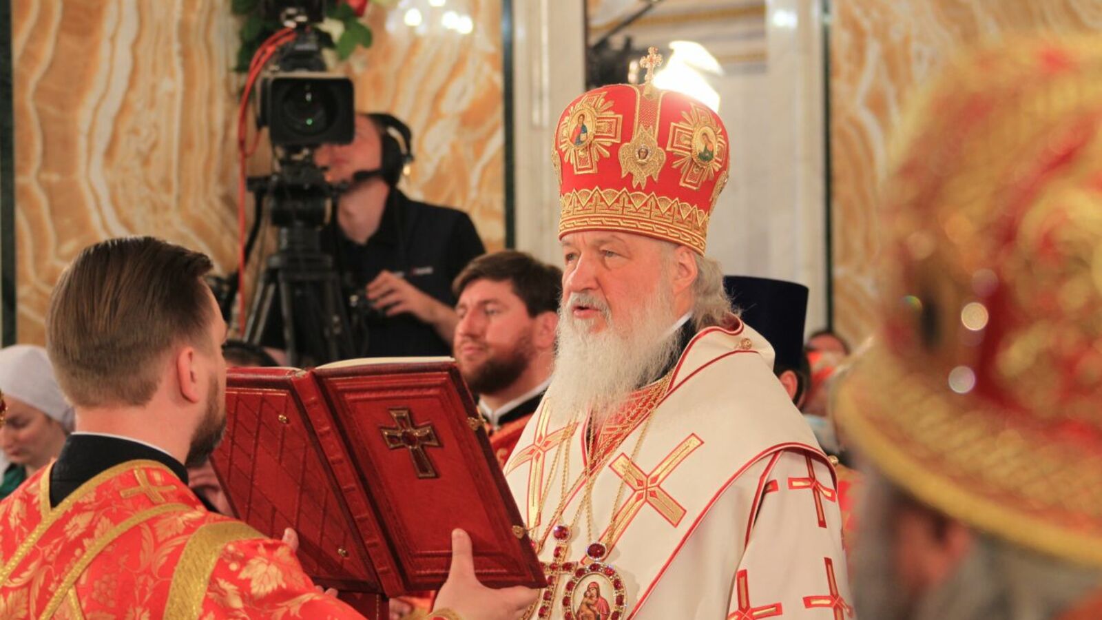 Олег Яровиков