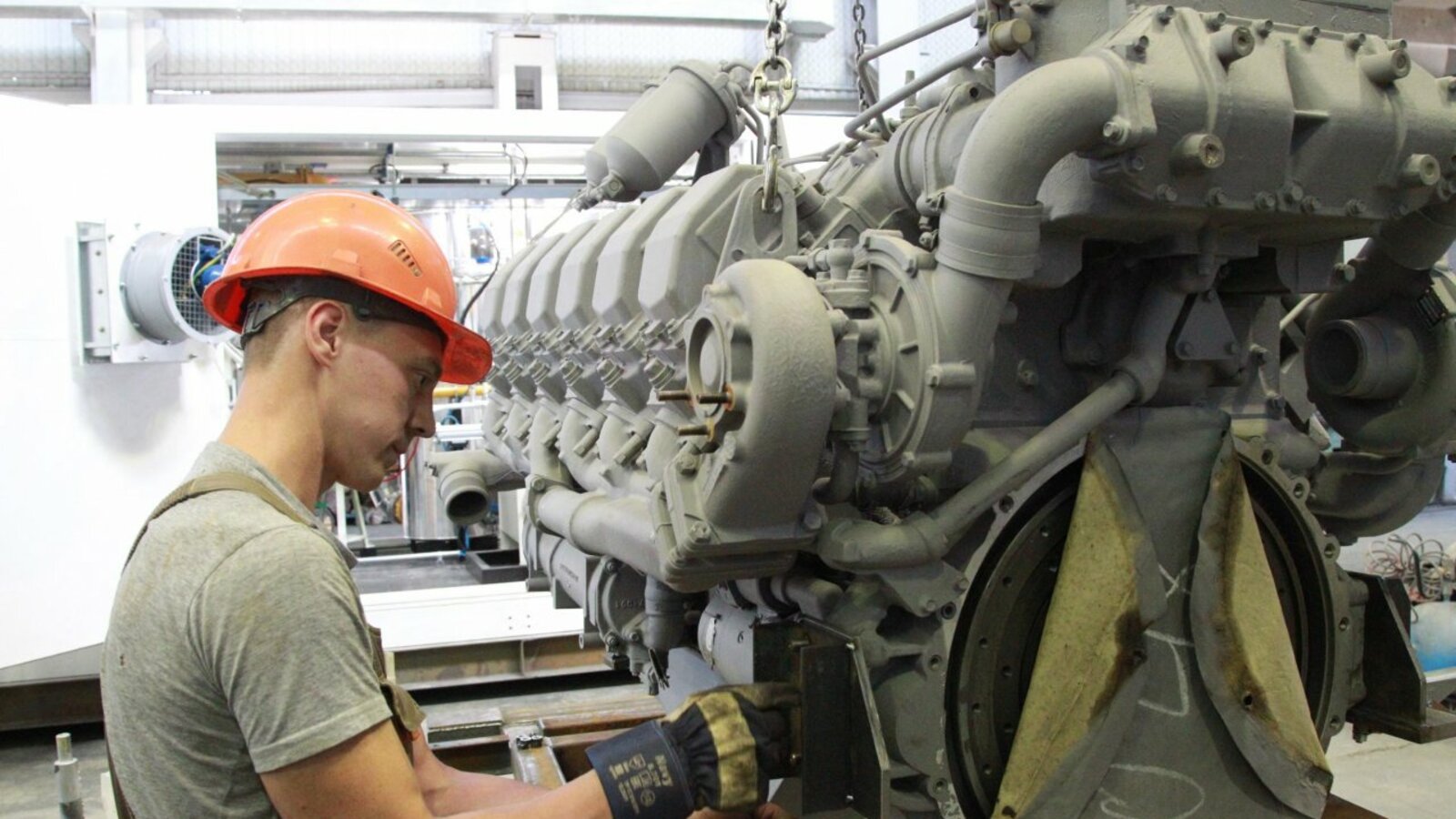 Олег Яровиков