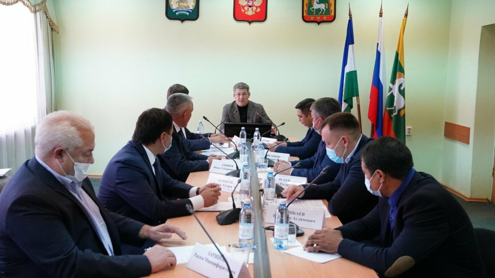 Олег Яровиков