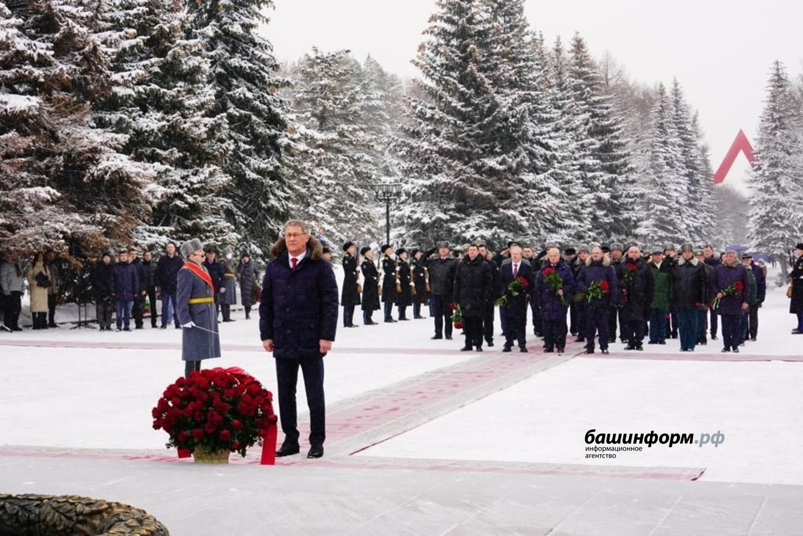 Олег Яровиков