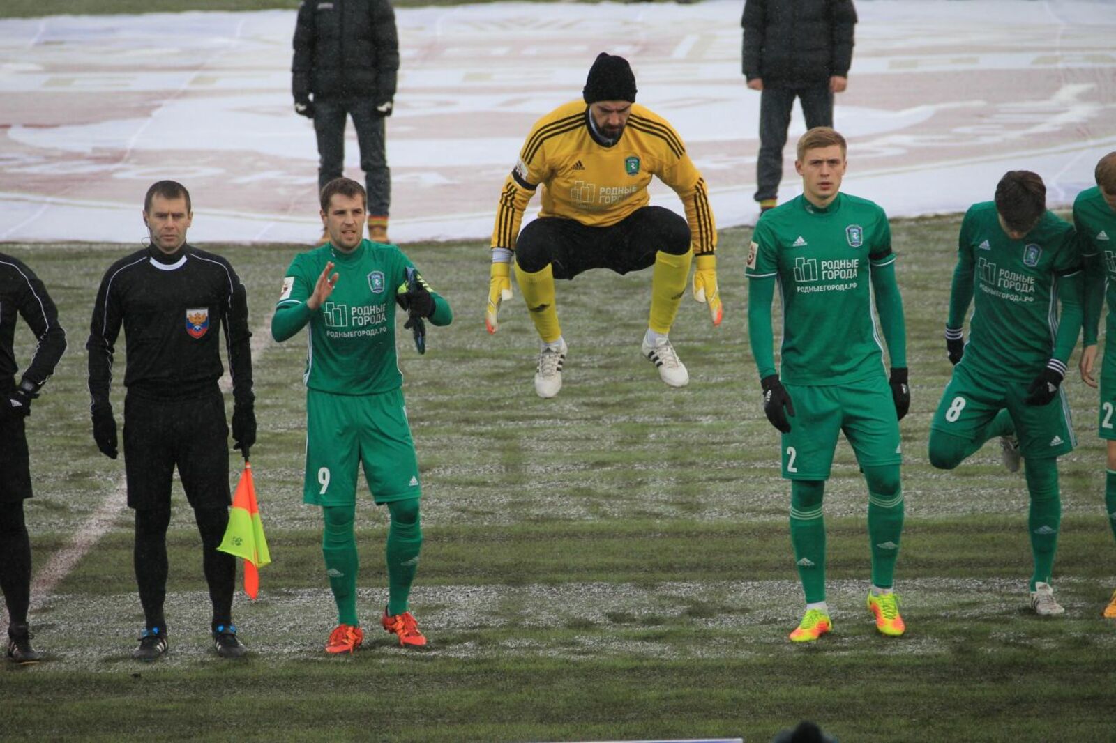 Олег Яровиков