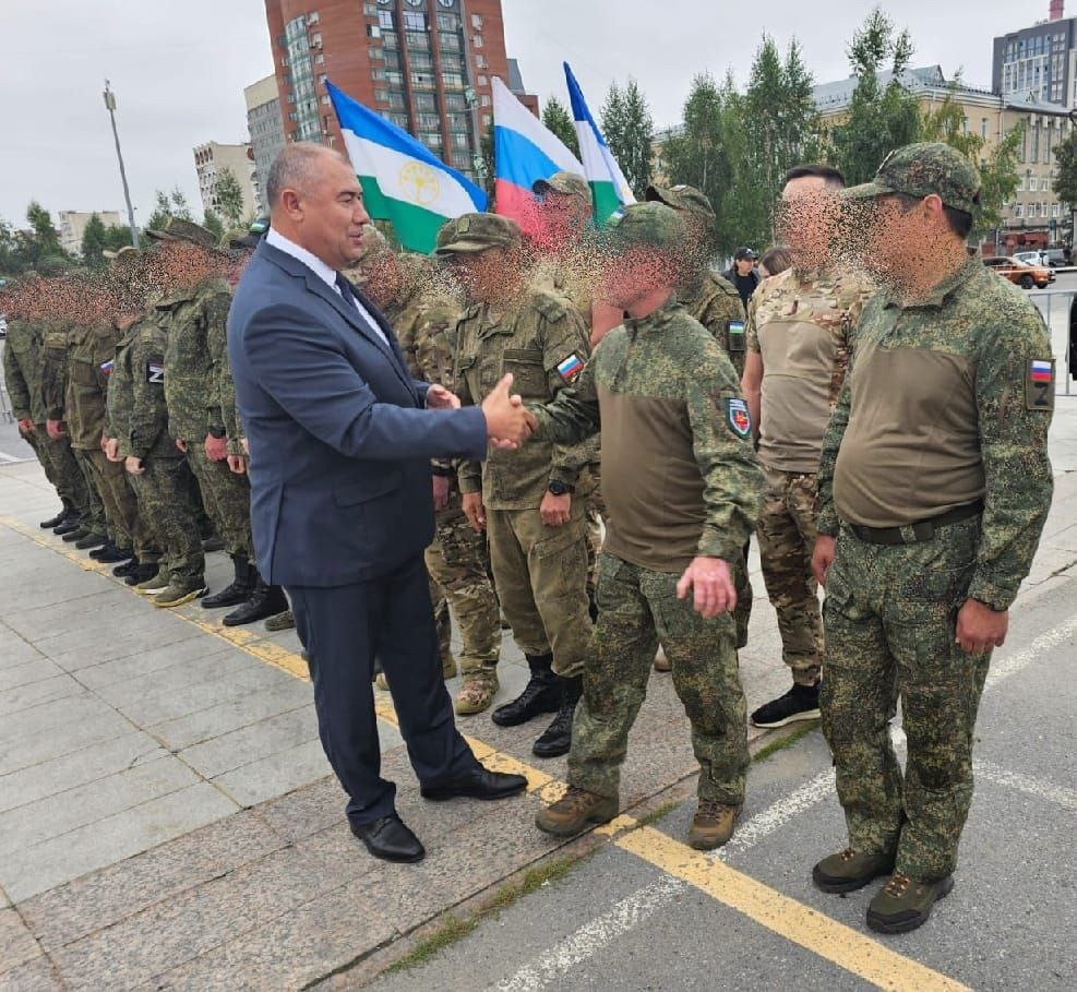 Ирек Сагитов проводил на фронт участников СВО из Башкирии