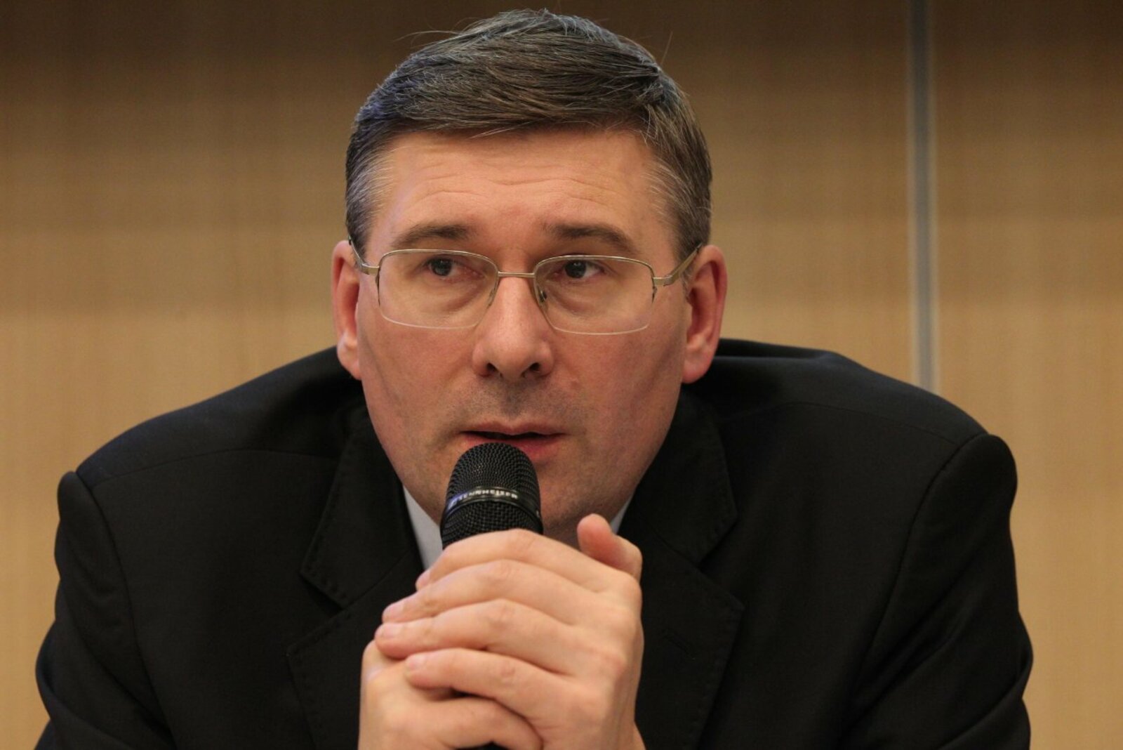 Олег Яровиков