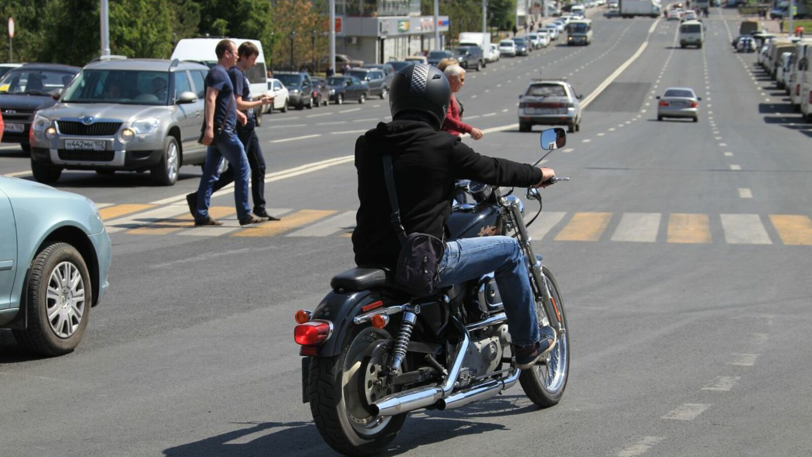 Олег Яровиков