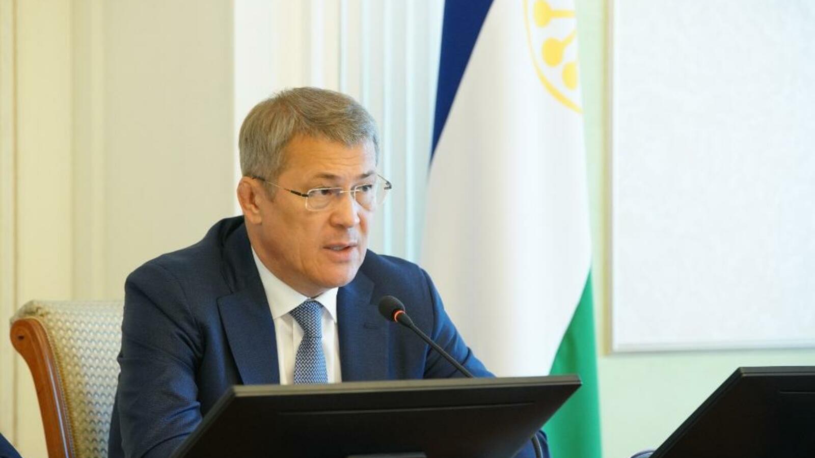 Олег Яровиков