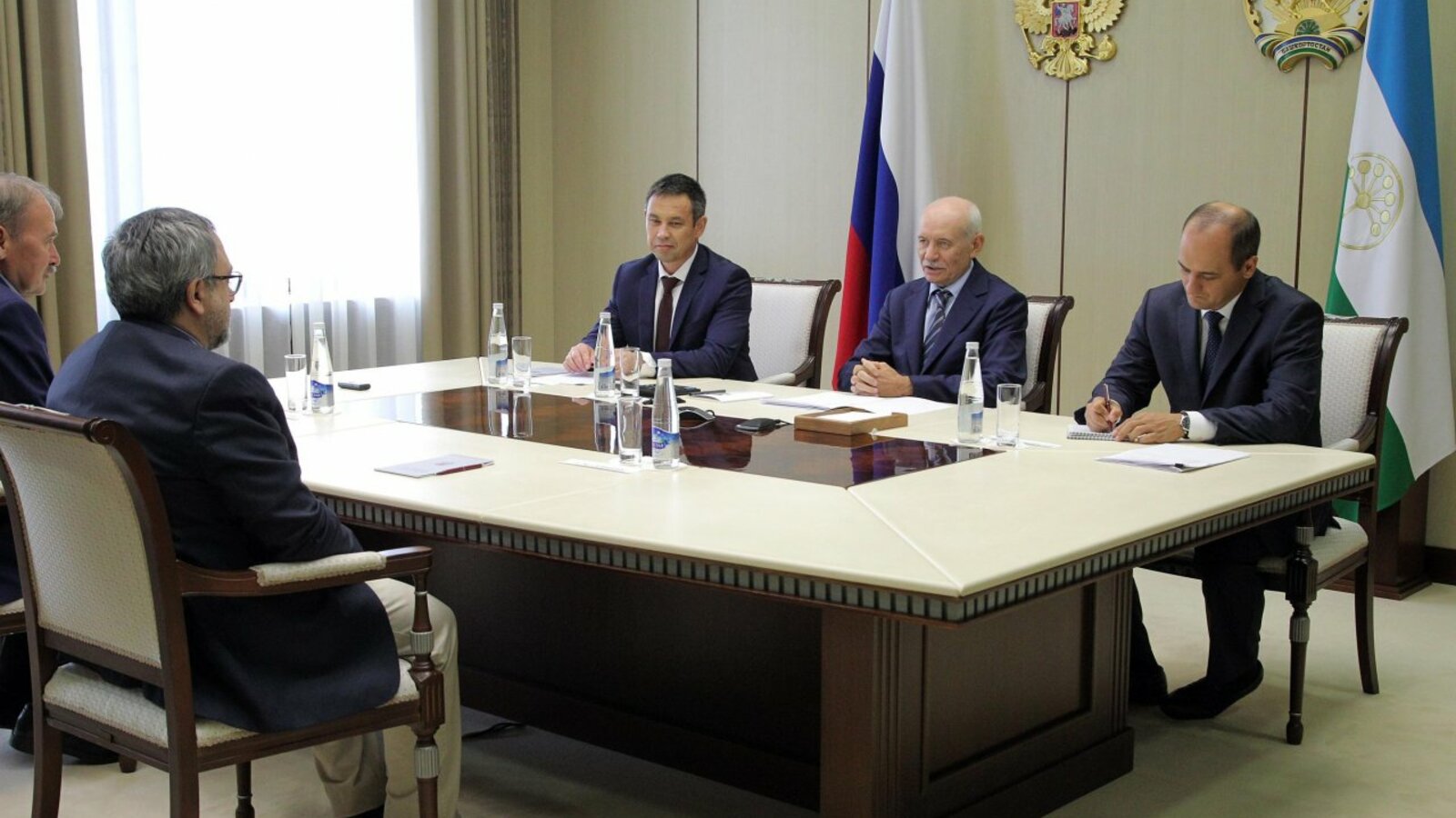 Олег Яровиков