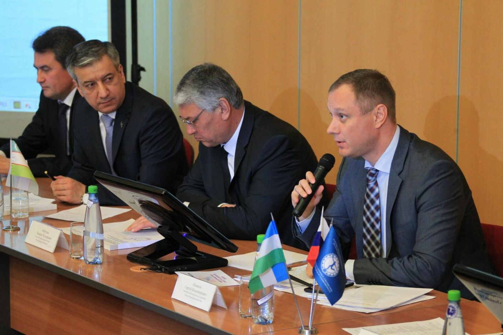 Олег Яровиков