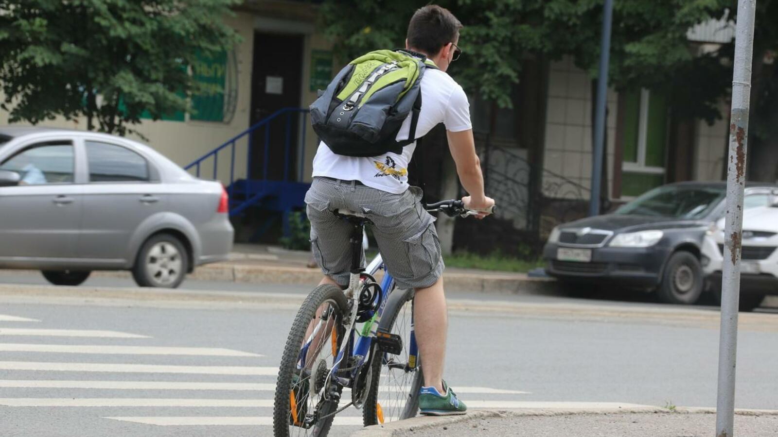 Олег Яровиков