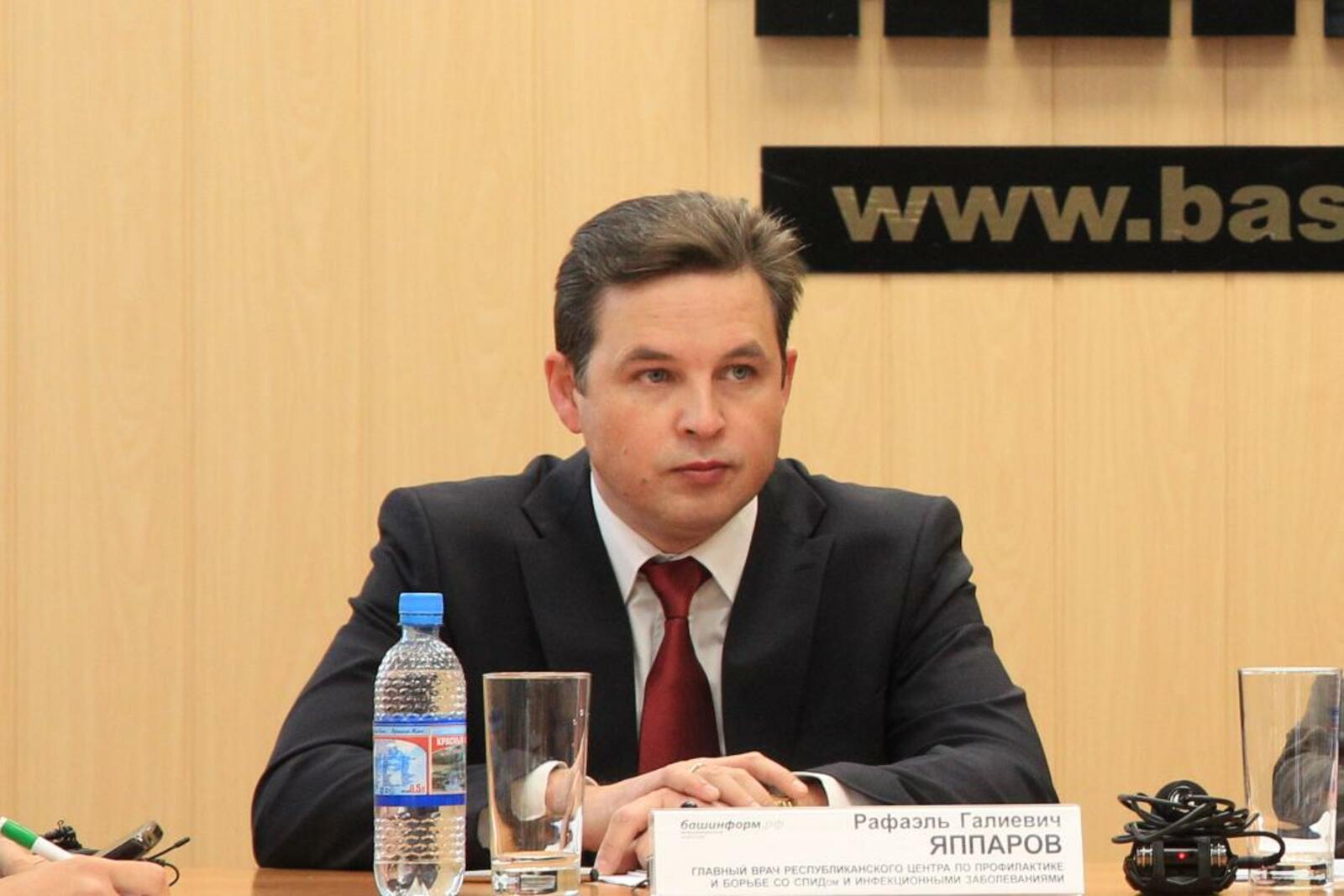 Олег Яровиков
