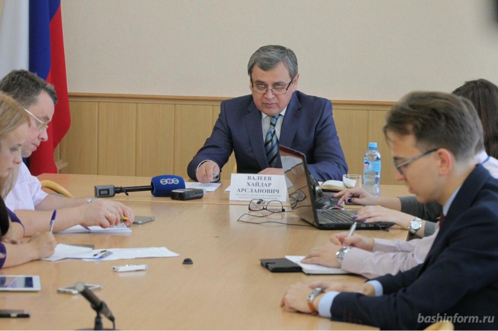 Олег Яровиков