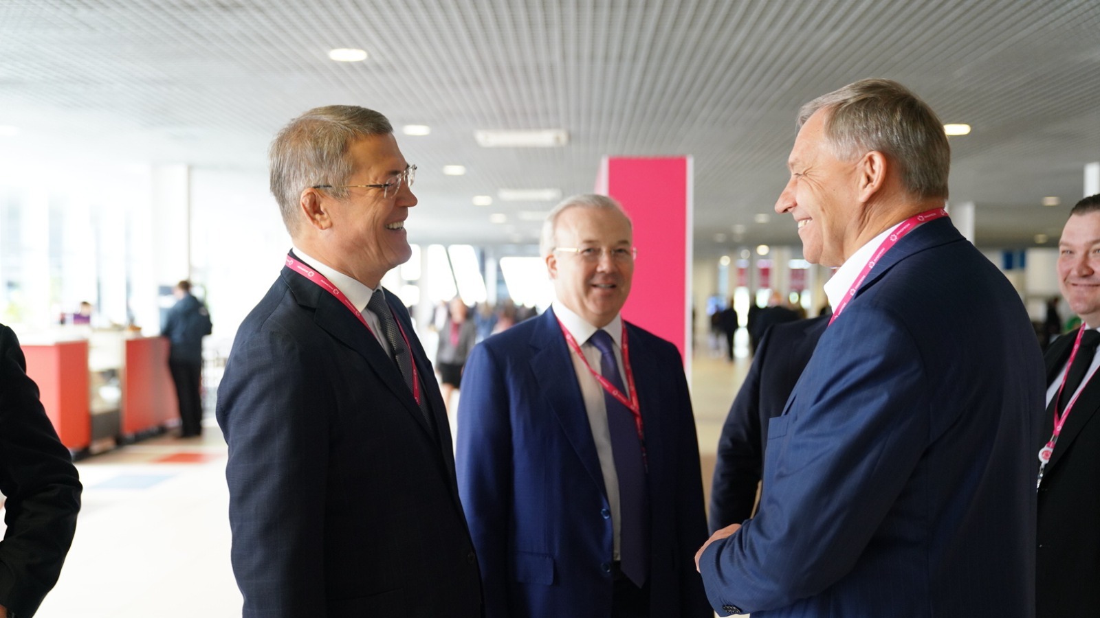 Олег Яровиков