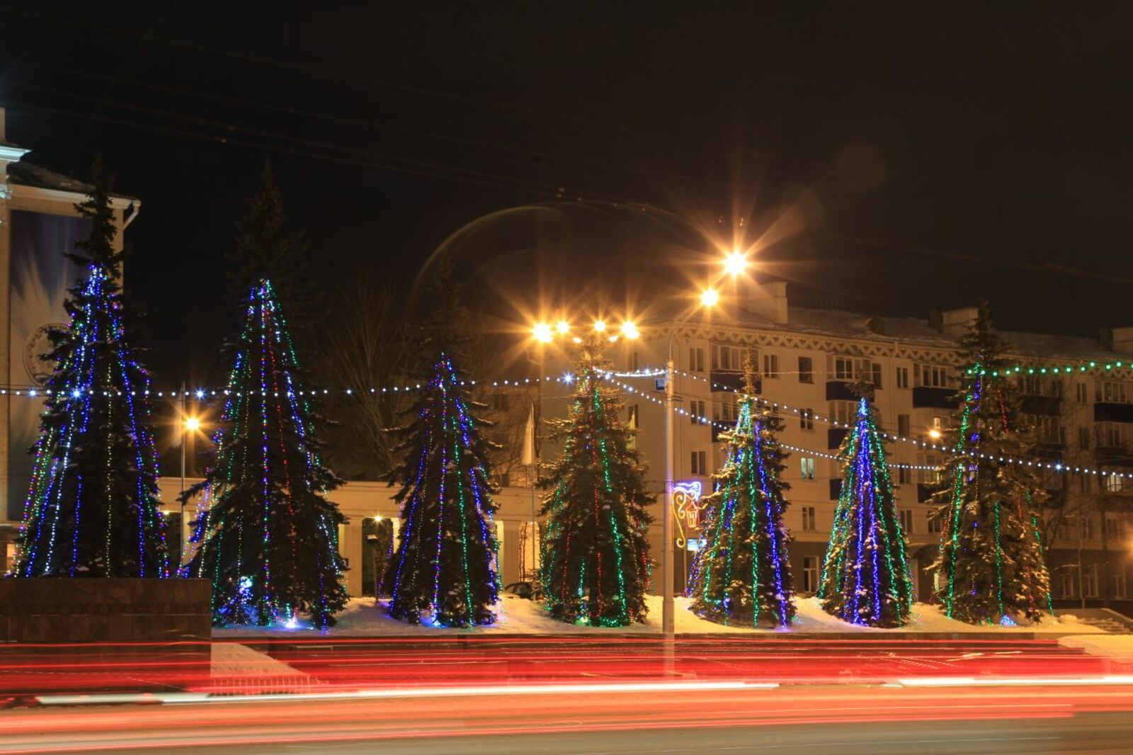 Олег Яровиков