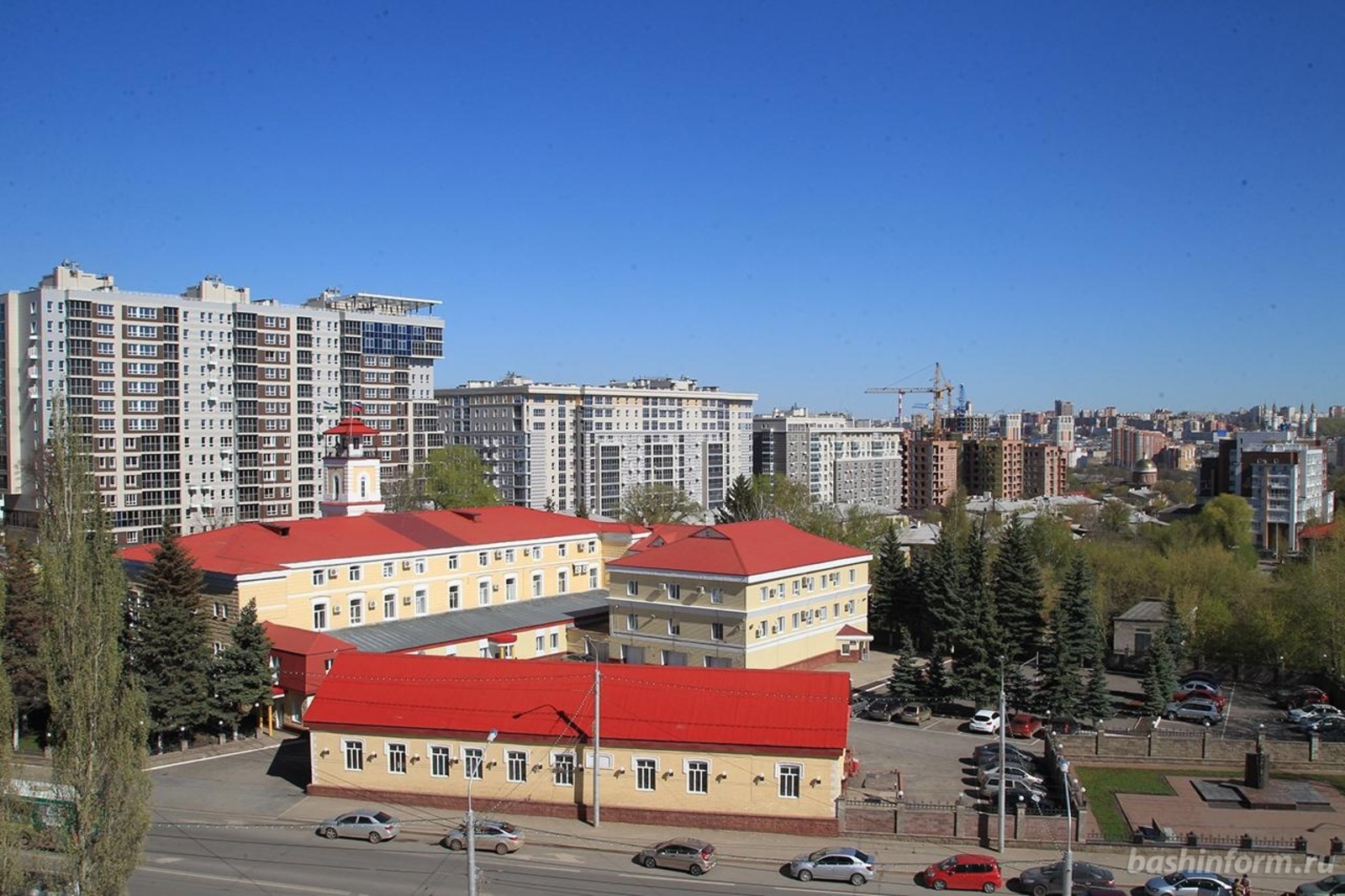 Олег Яровиков