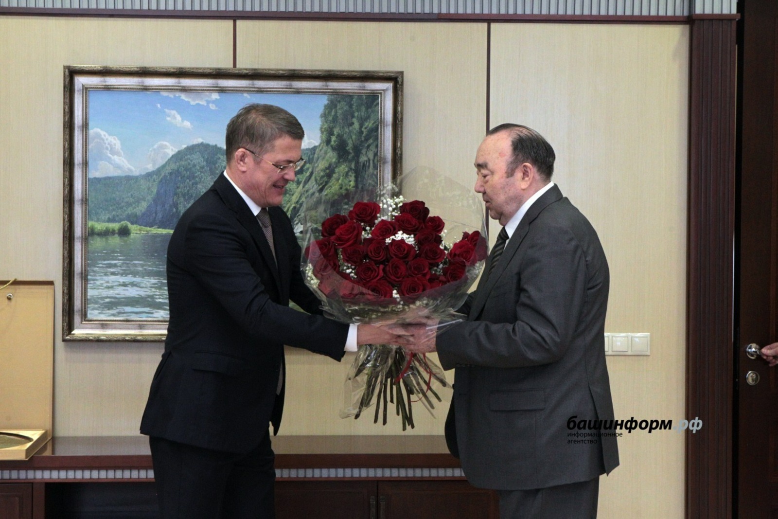 Олег Яровиков