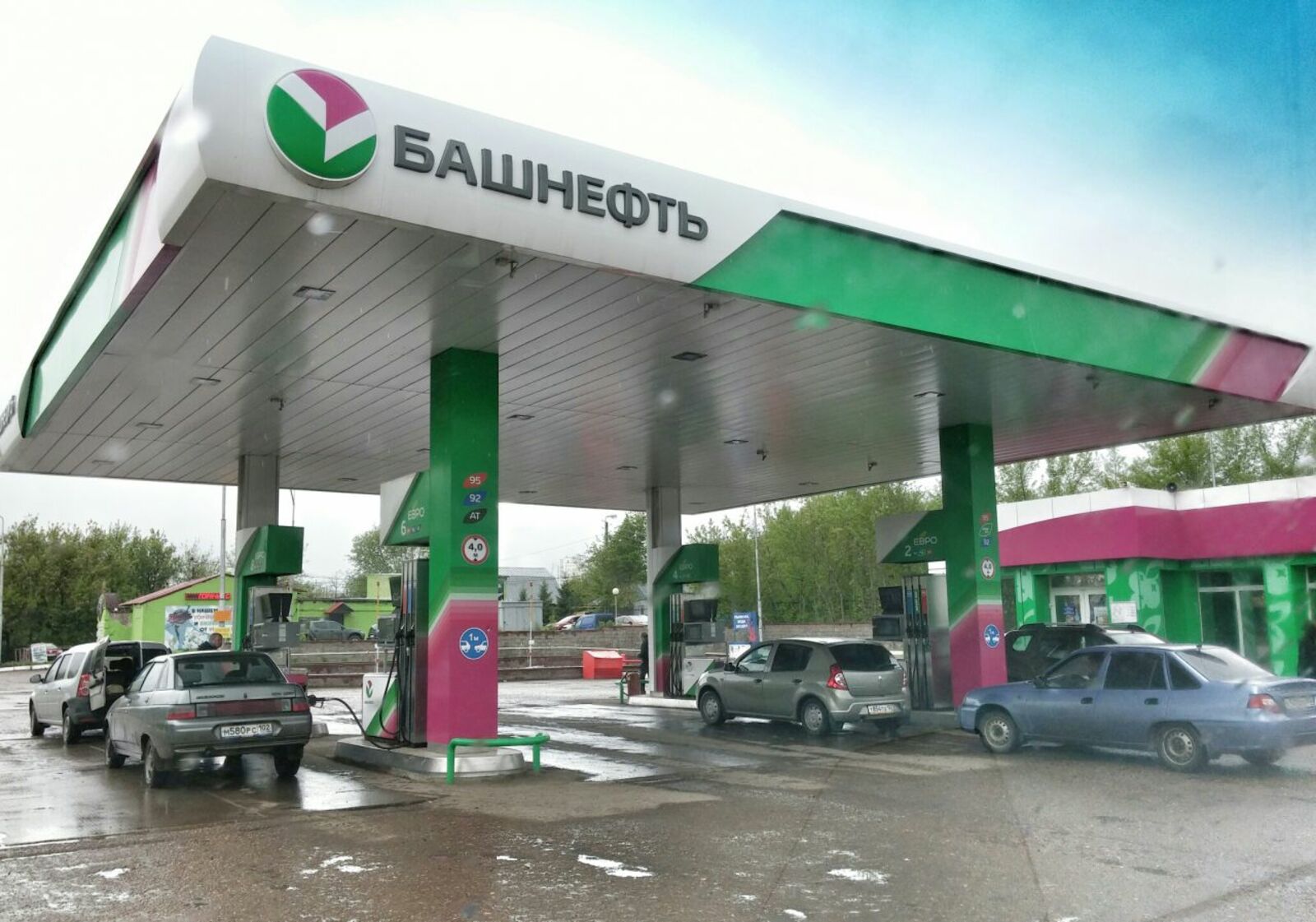 Андрей Старостин