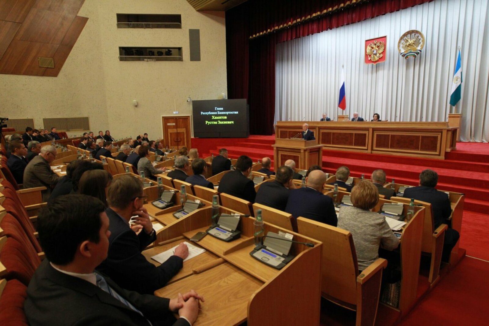 Олег Яровиков