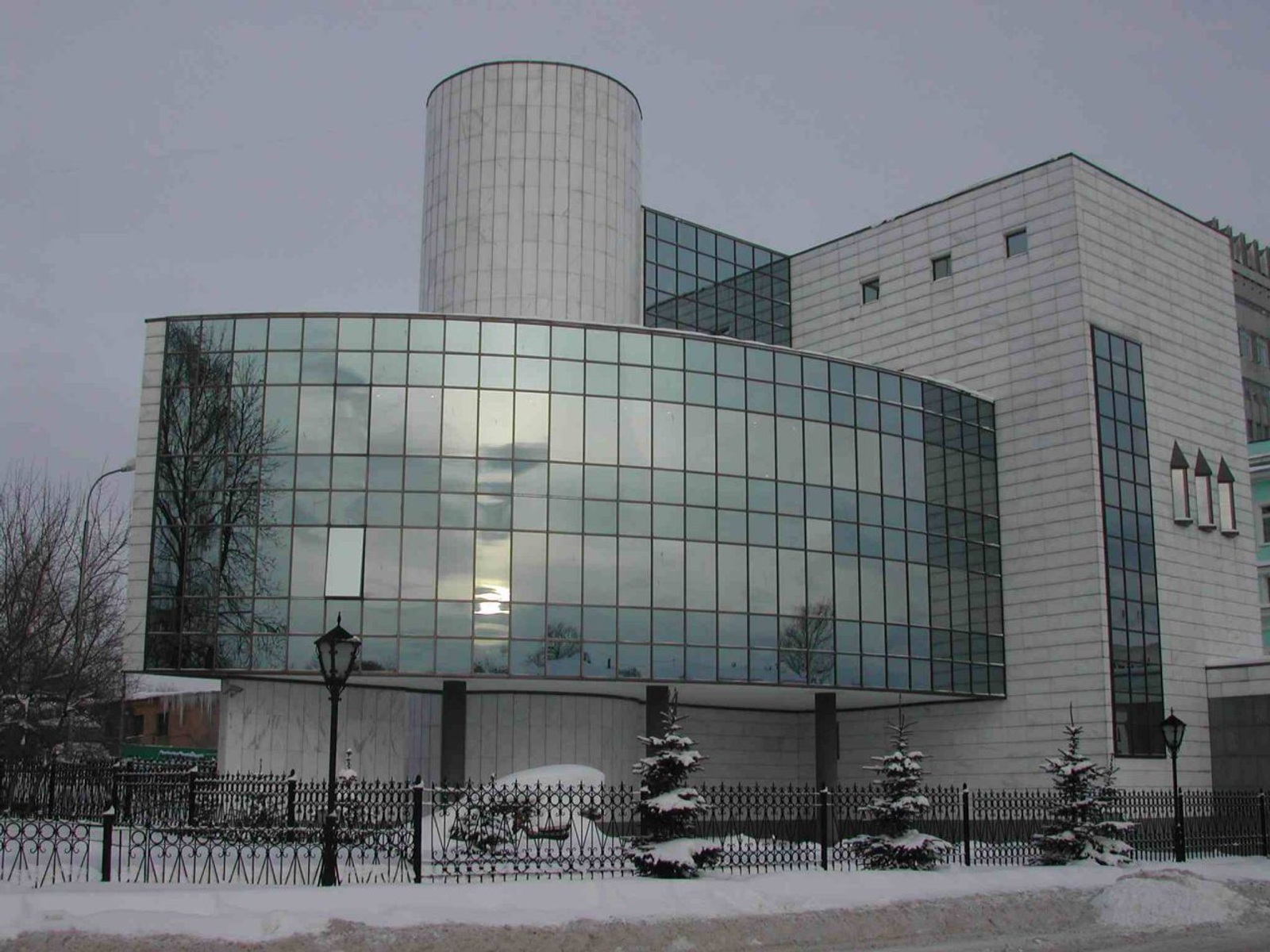 Олег Яровиков