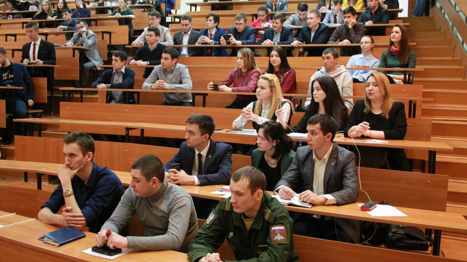 Олег Яровиков