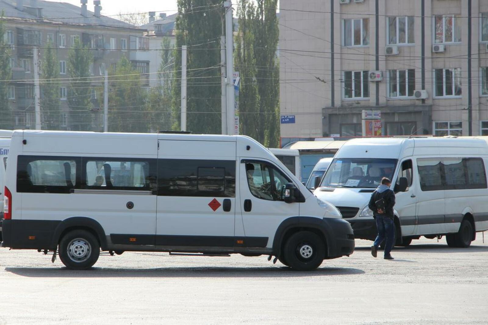автор