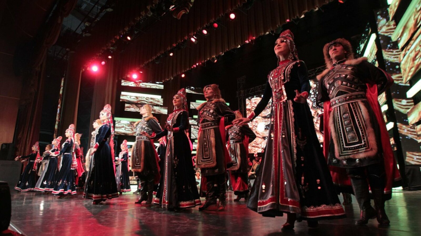 Олег Яровиков