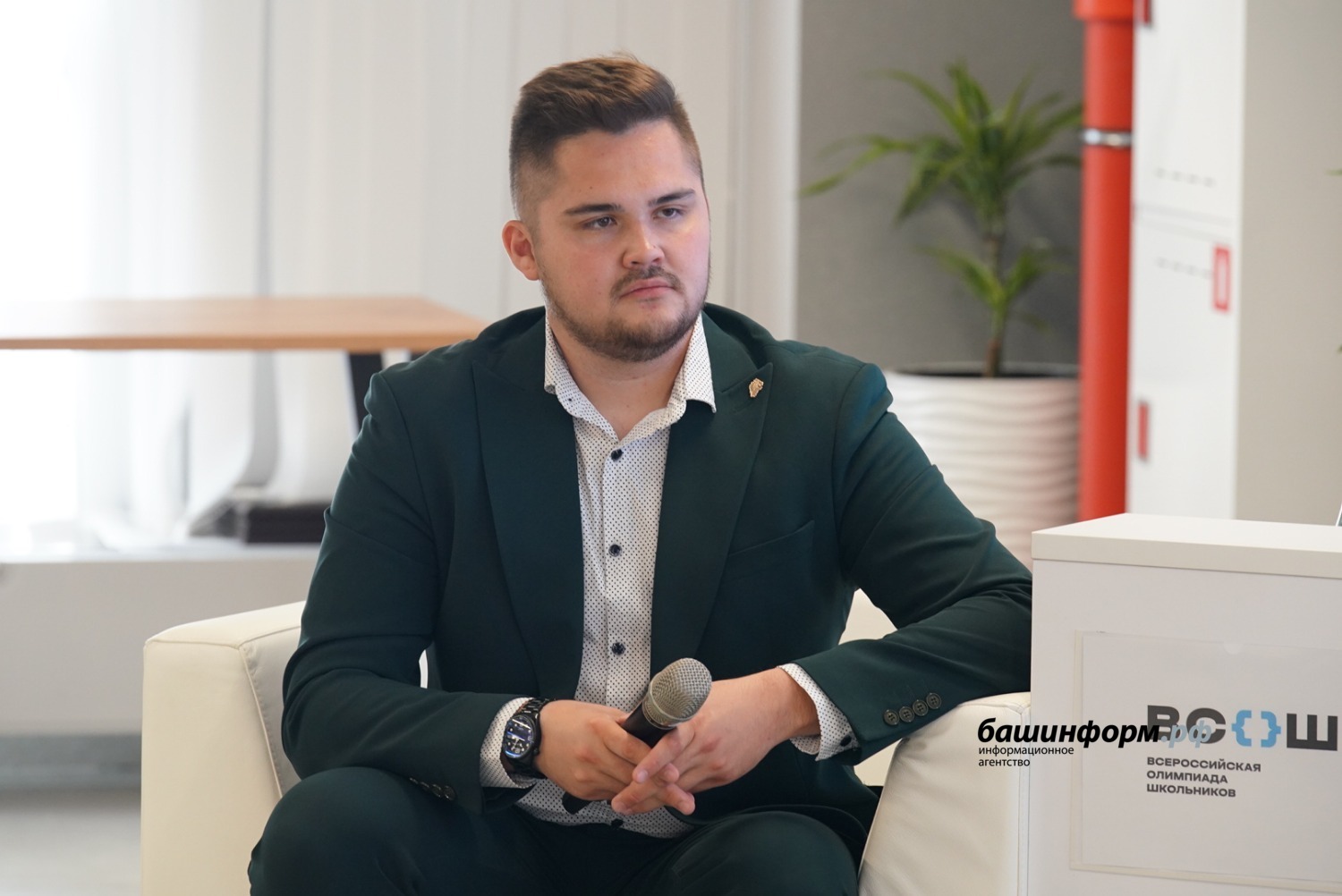 Олег Яровиков