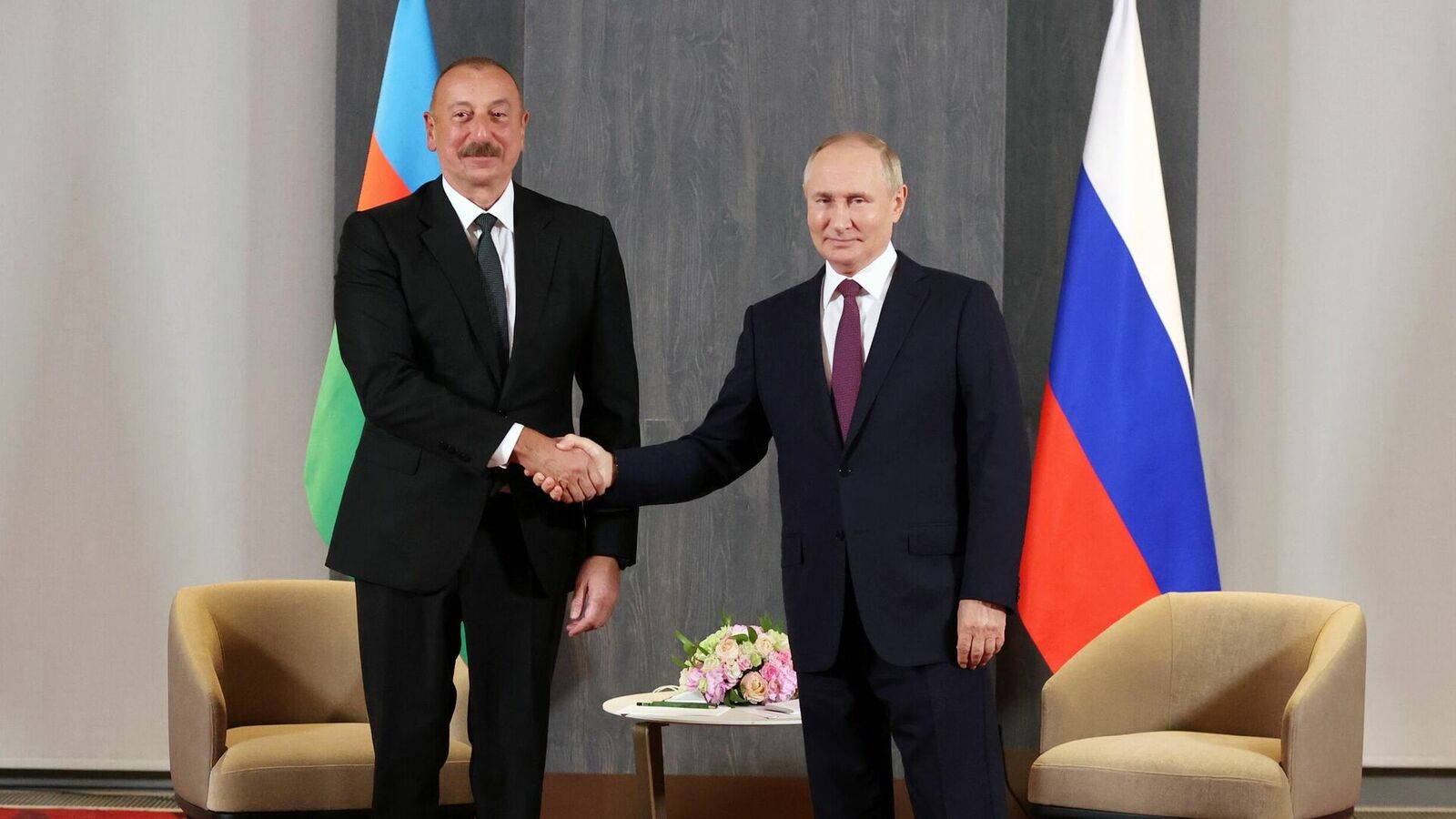 Путин и Алиев обсудили вопросы обеспечения безопасности на Южном Кавказе