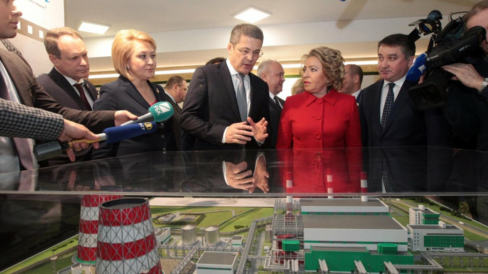 Олег Яровиков