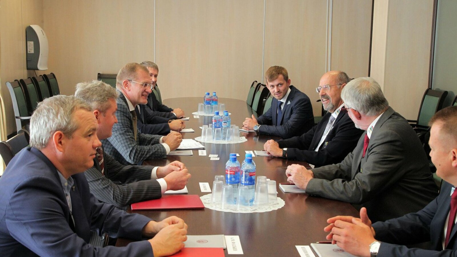 Олег Яровиков