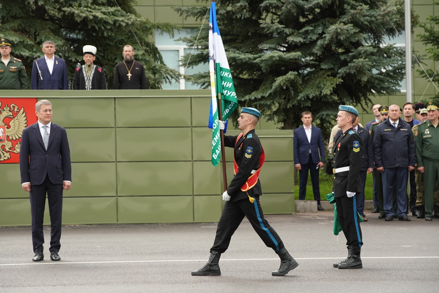 Олег Яровиков