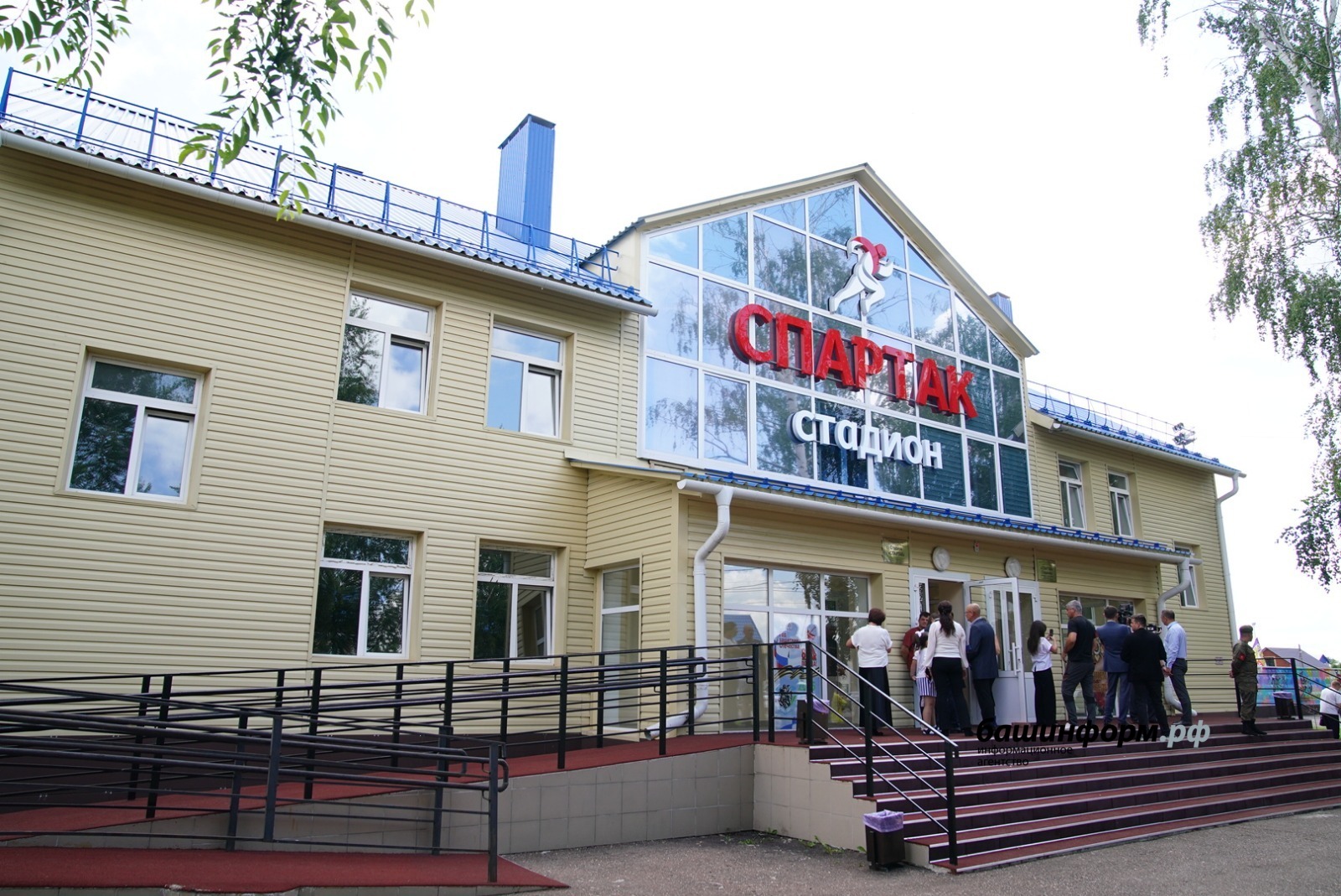 Олег Яровиков