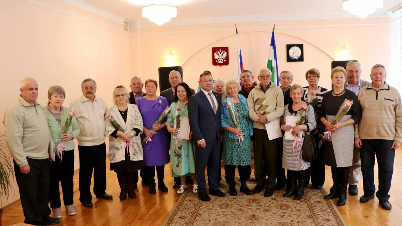 Өфөнөң Октябрь районы хакимиәтенең матбуғат хеҙмәте