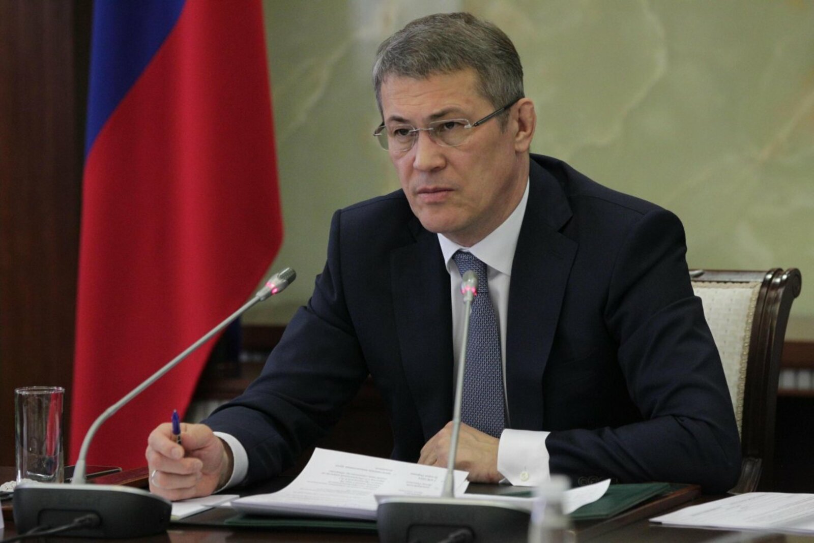 Олег Яровиков