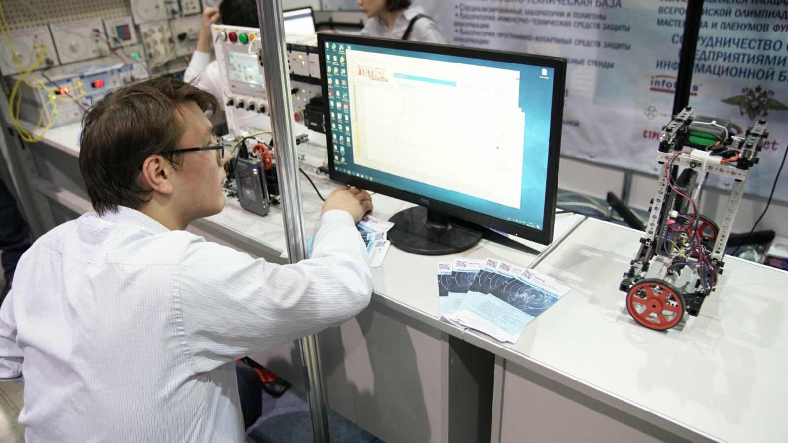 Олег Яровиков