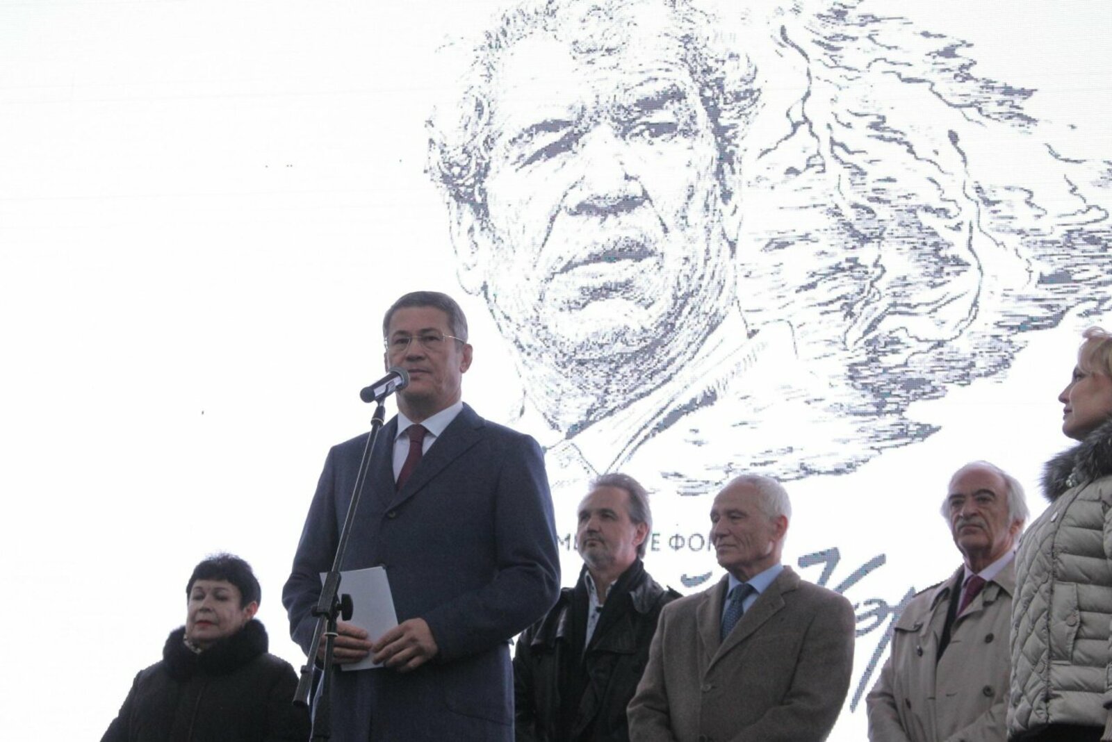 Олег Яровиков